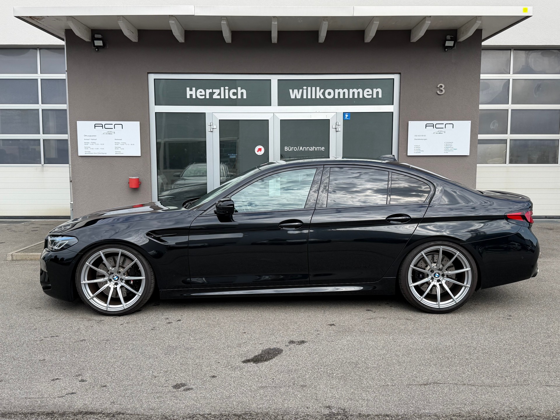 BMW M5 xDrive Competition Drivelogic-showroom-element-3