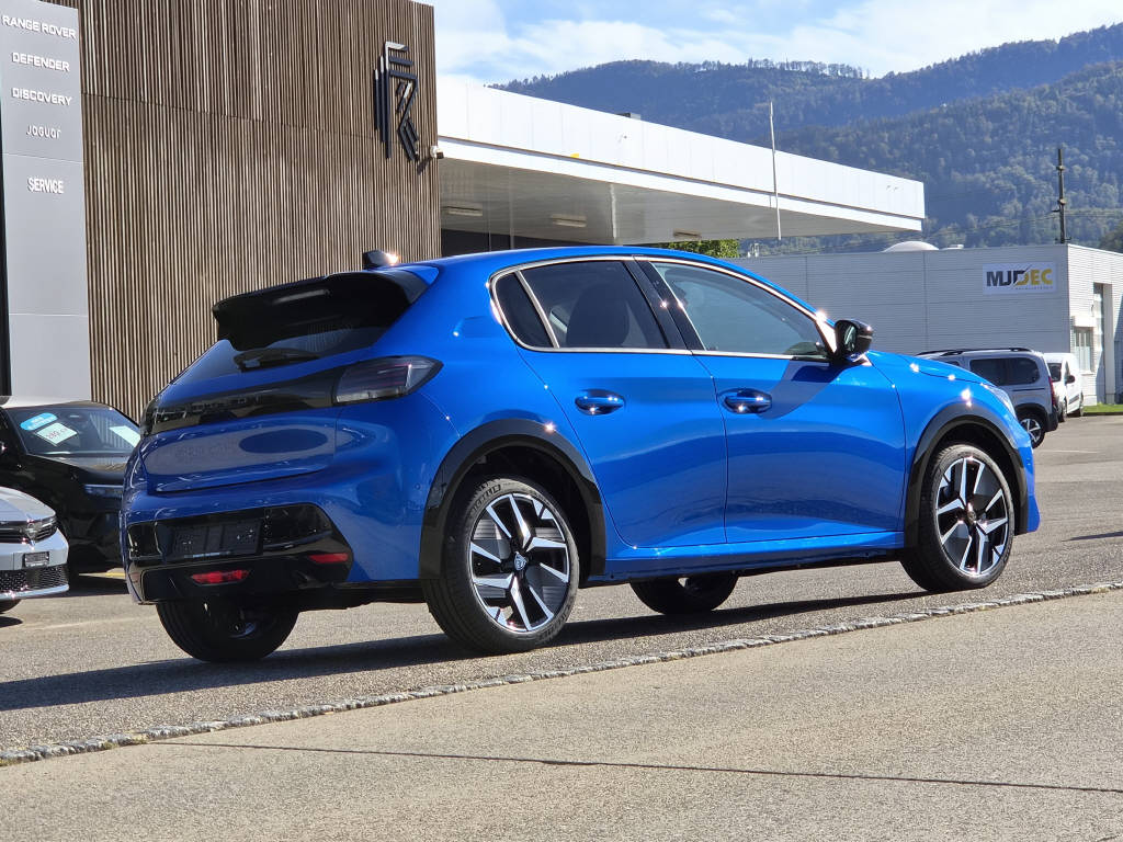 PEUGEOT 208 1.2 Hybrid 110cv Allure-image-5