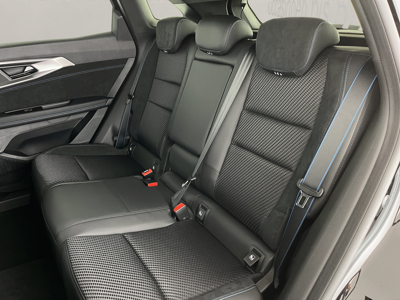 RENAULT Austral 1.2 E-Tech esprit Alpine-image-16