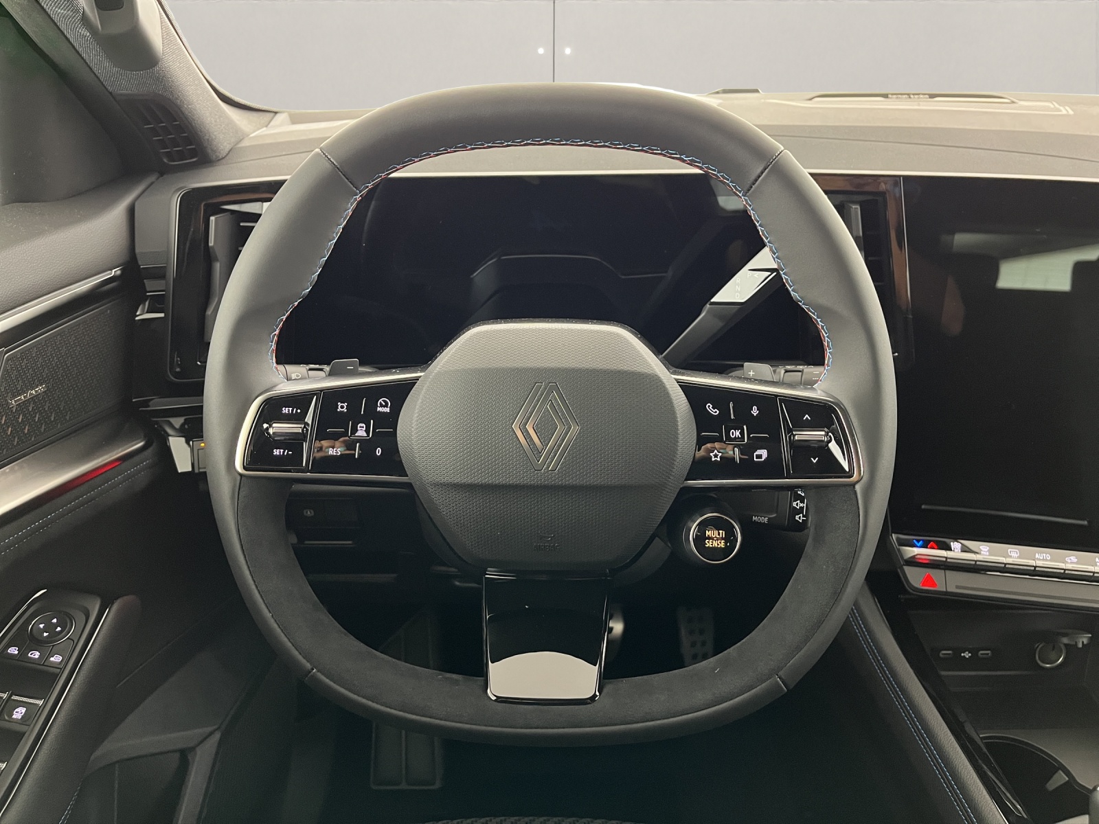 RENAULT Austral 1.2 E-Tech esprit Alpine-image-9