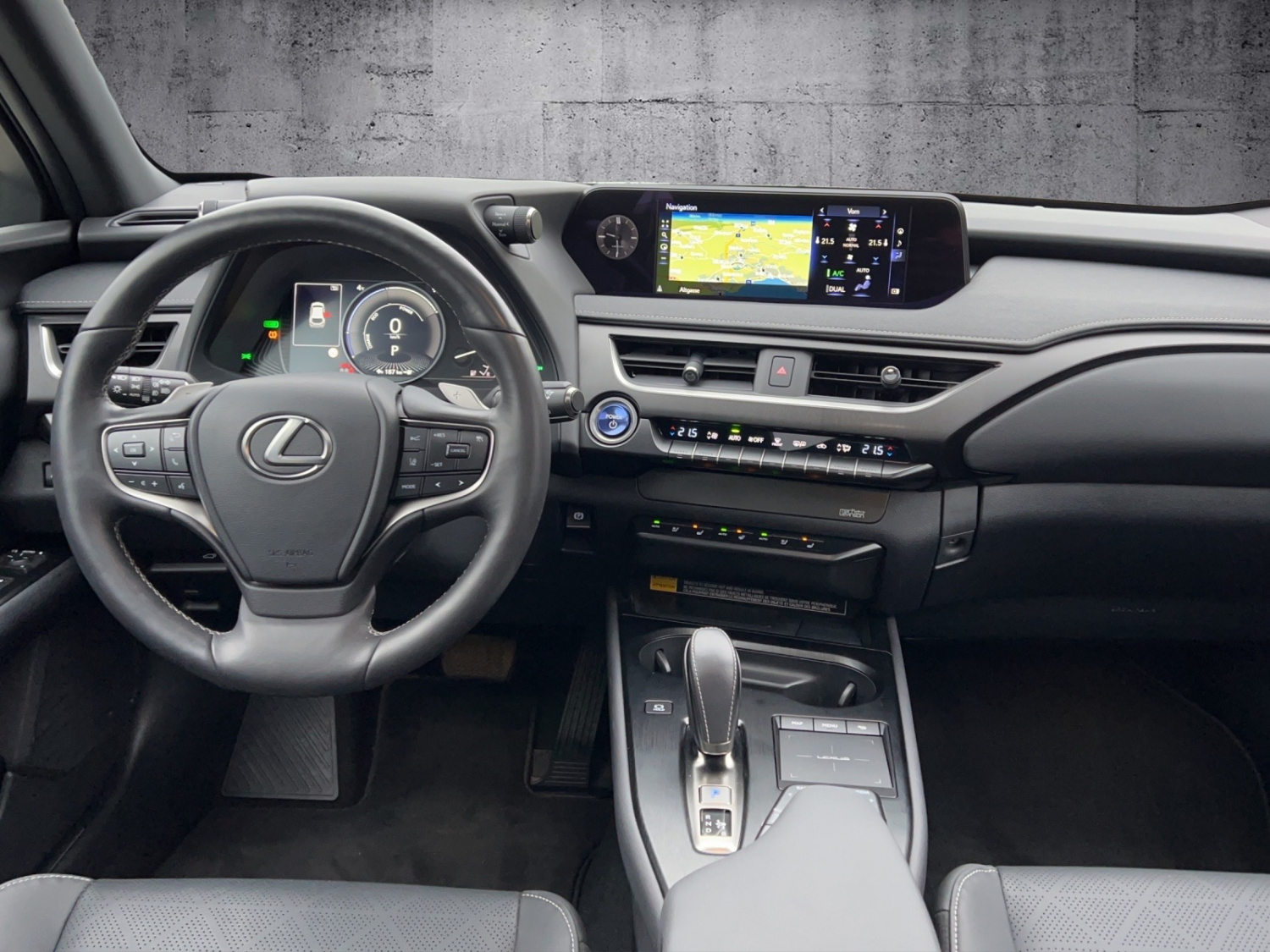 LEXUS UX 300e Excellence-image-10