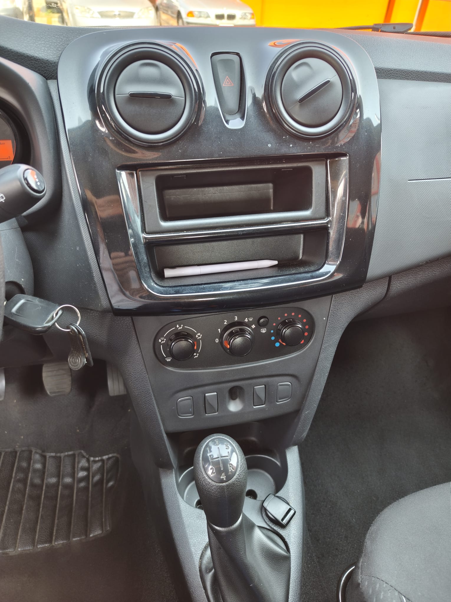 DACIA Sandero 1.0 Comfort-image-9