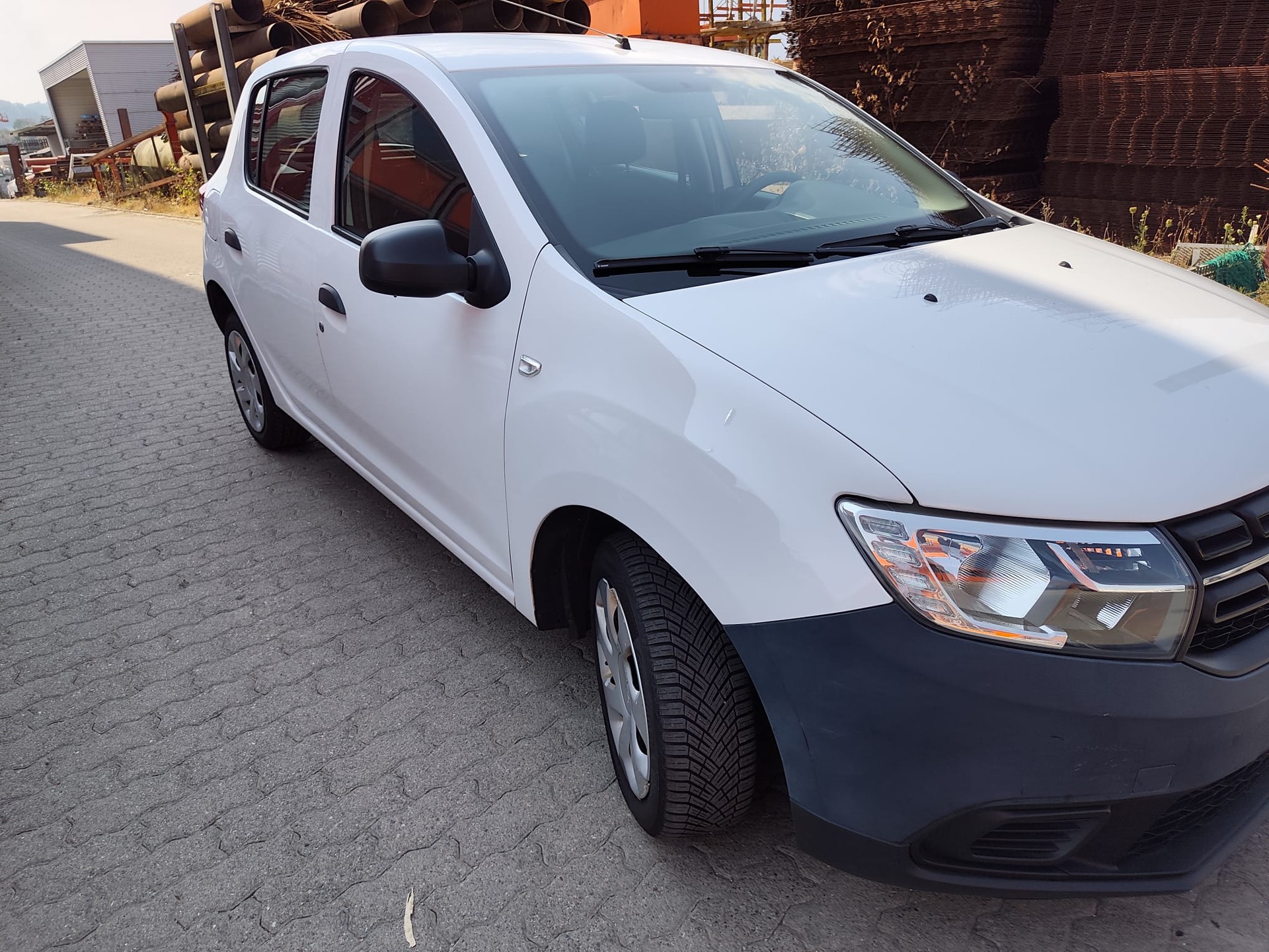 DACIA Sandero 1.0 Comfort-image-0