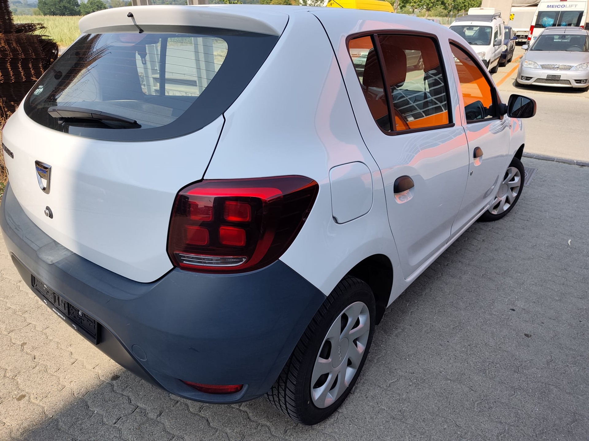 DACIA Sandero 1.0 Comfort-image-5