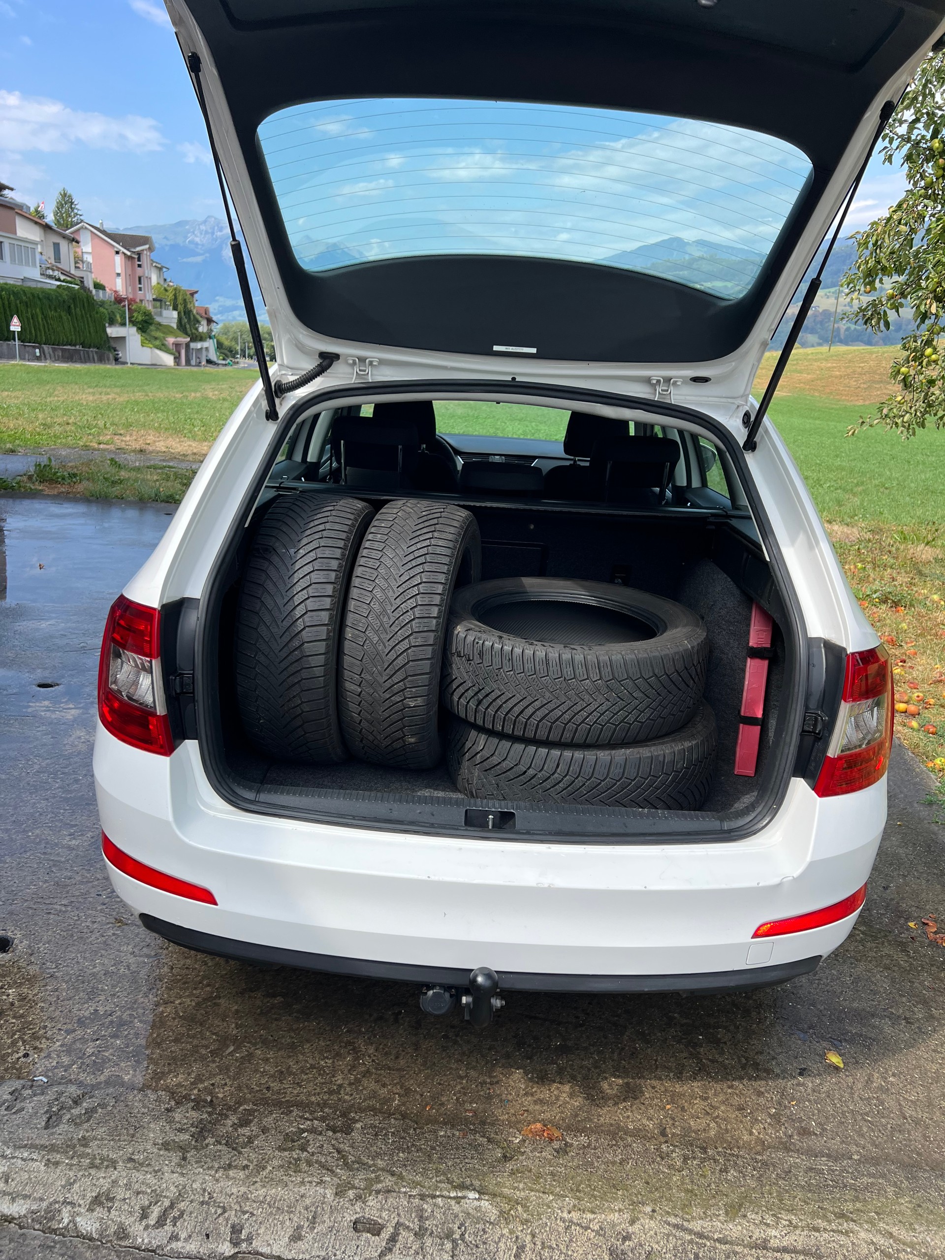 SKODA Octavia Combi 2.0 TDI Ambition 4x4 DSG-image-4