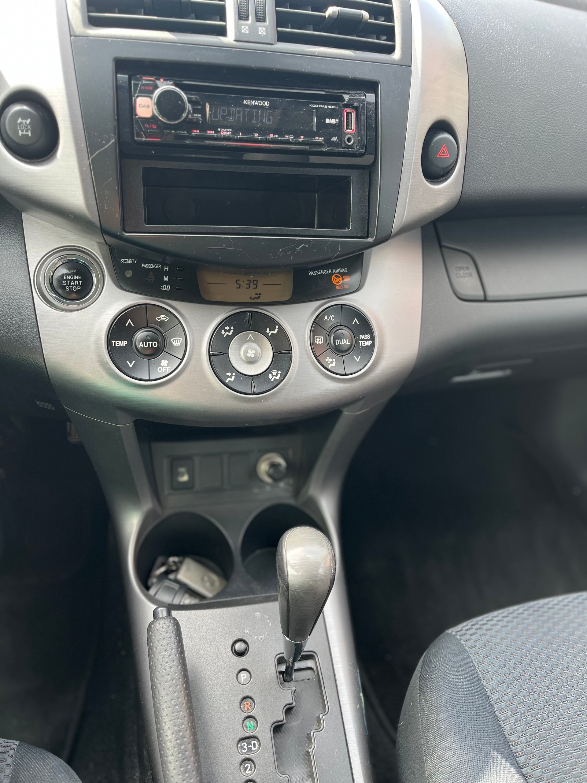 TOYOTA Automat mit Klimaanlage Jg.2007 KM:189000-image-12
