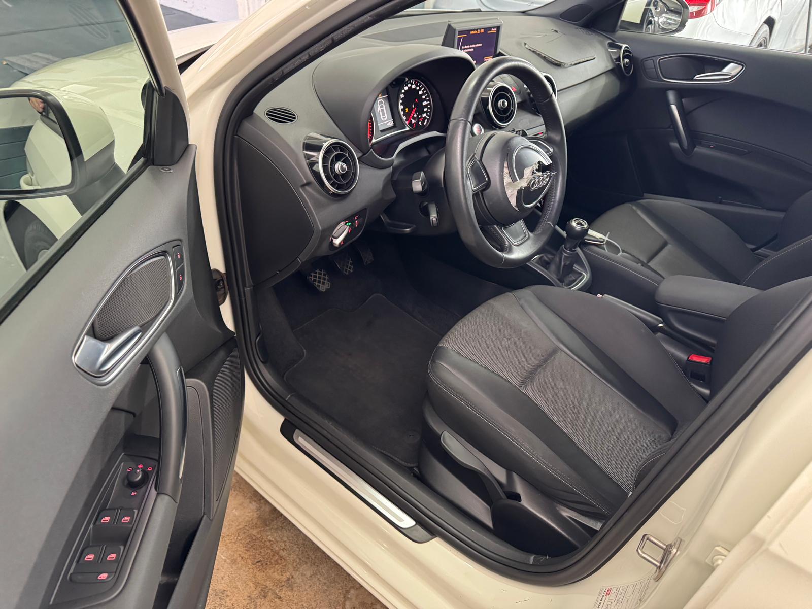 AUDI A1 Sportback 1.2 TFSI Attraction-image-8