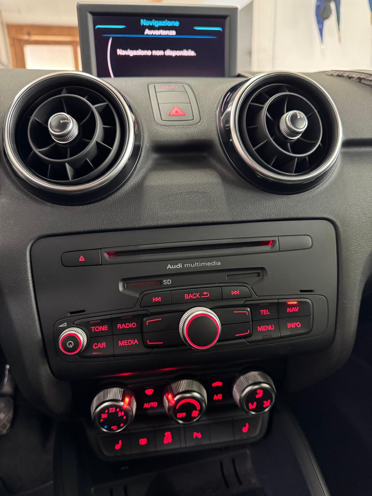 AUDI A1 Sportback 1.2 TFSI Attraction-image-12