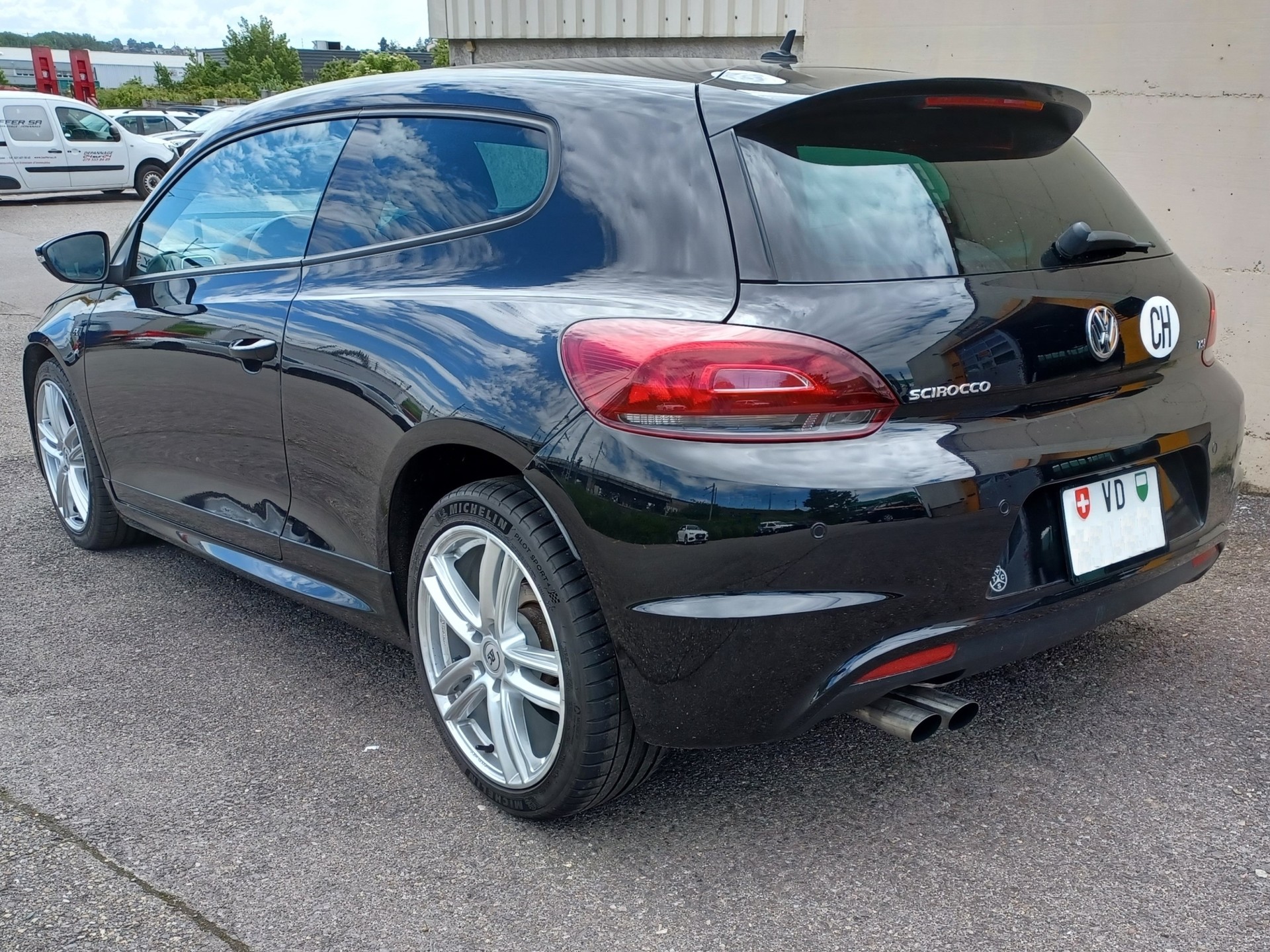 VW 1.4 TSI 160 R-Line Design-image-4