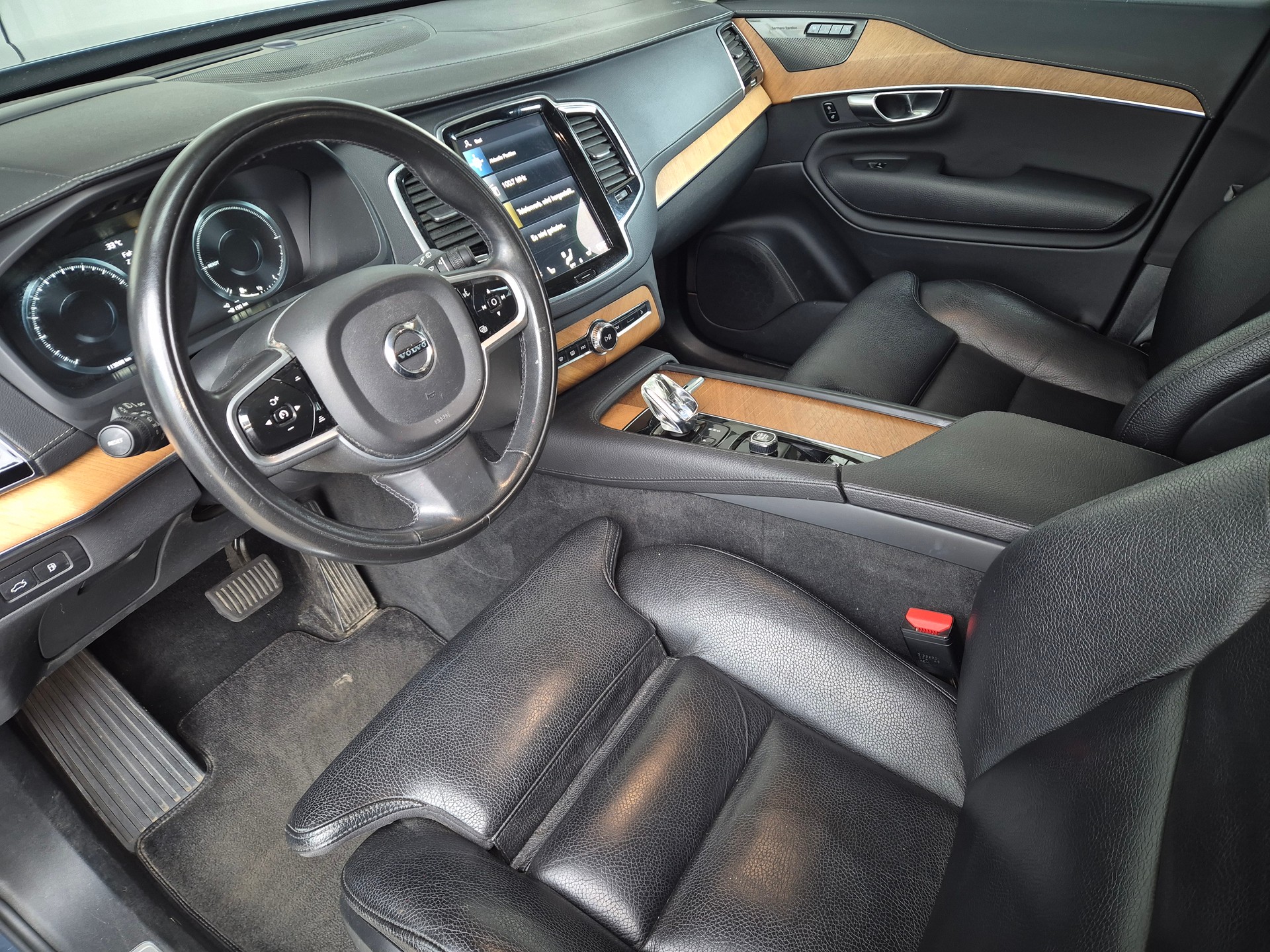 VOLVO XC90 T8 eAWD PluginHybrid Inscription Geartronic-image-12