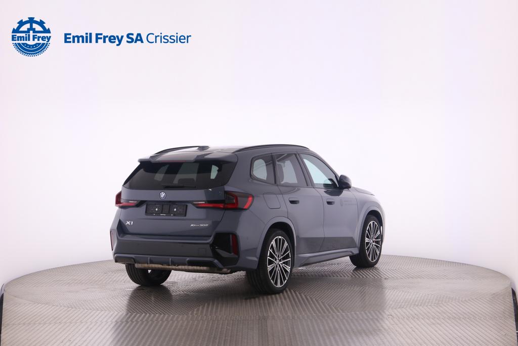 BMW X1 30e xDrive-image-1