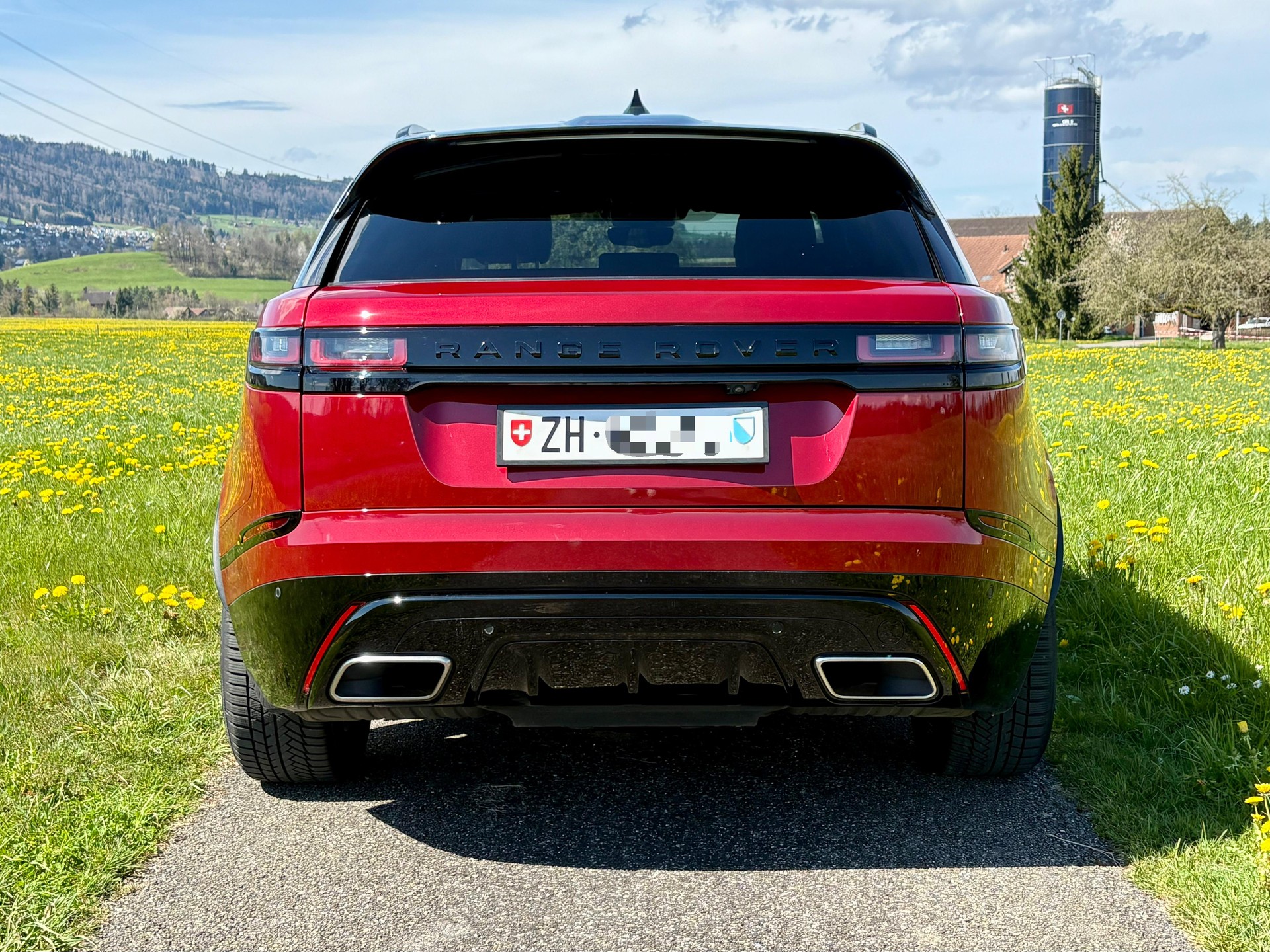 LAND ROVER 3.0 D 300 R-Dynamic S-image-1