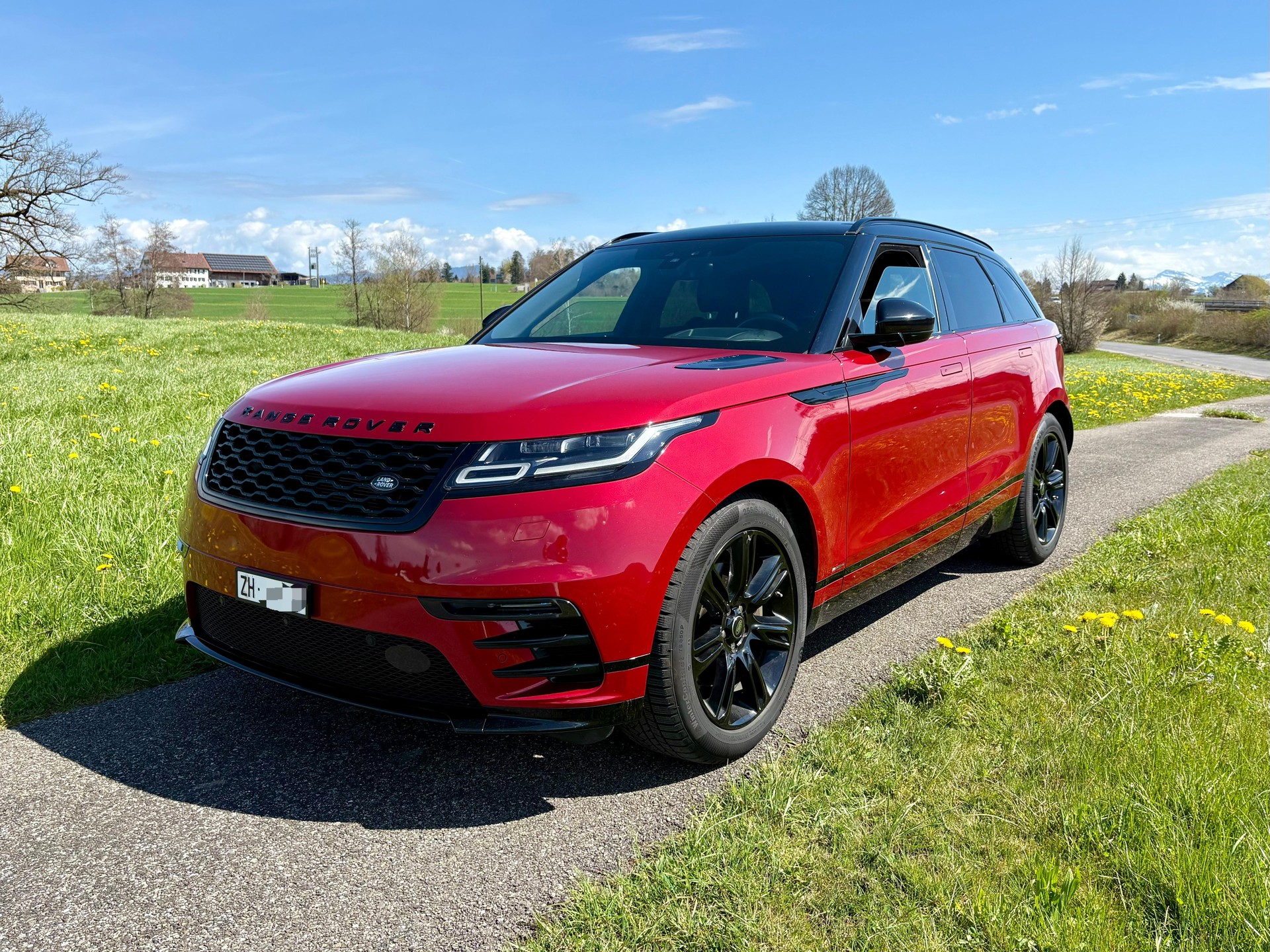 LAND ROVER 3.0 D 300 R-Dynamic S-image-0