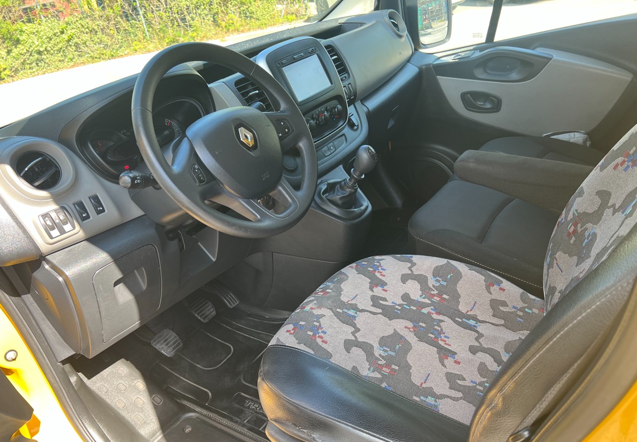RENAULT Trafic 1.6 ENERGY TwinT. dCi145 2.9t Business L1H1-image-5