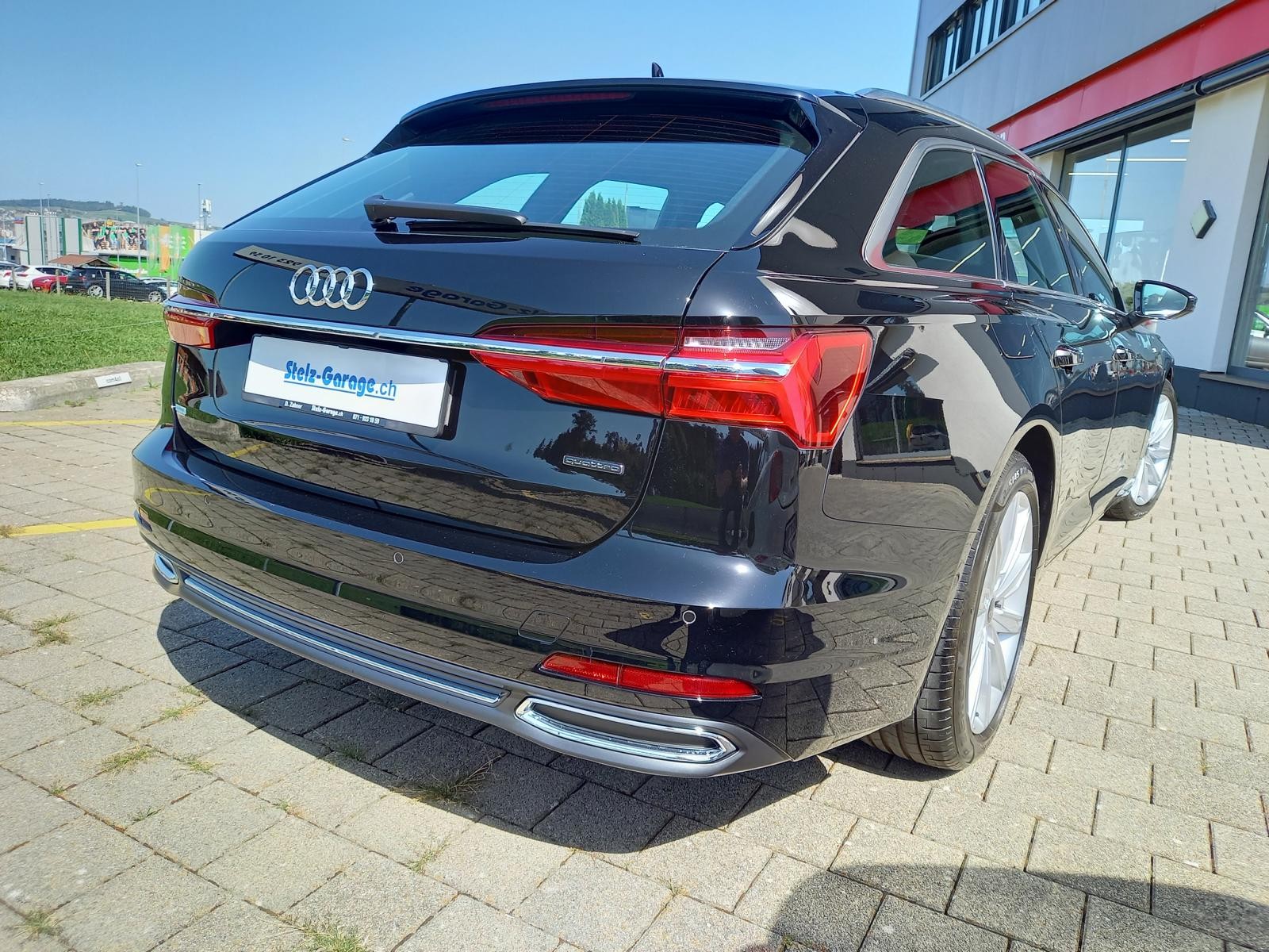 AUDI A6 Avant 40 TDI Sport quattro S-Line S-tronic-image-1
