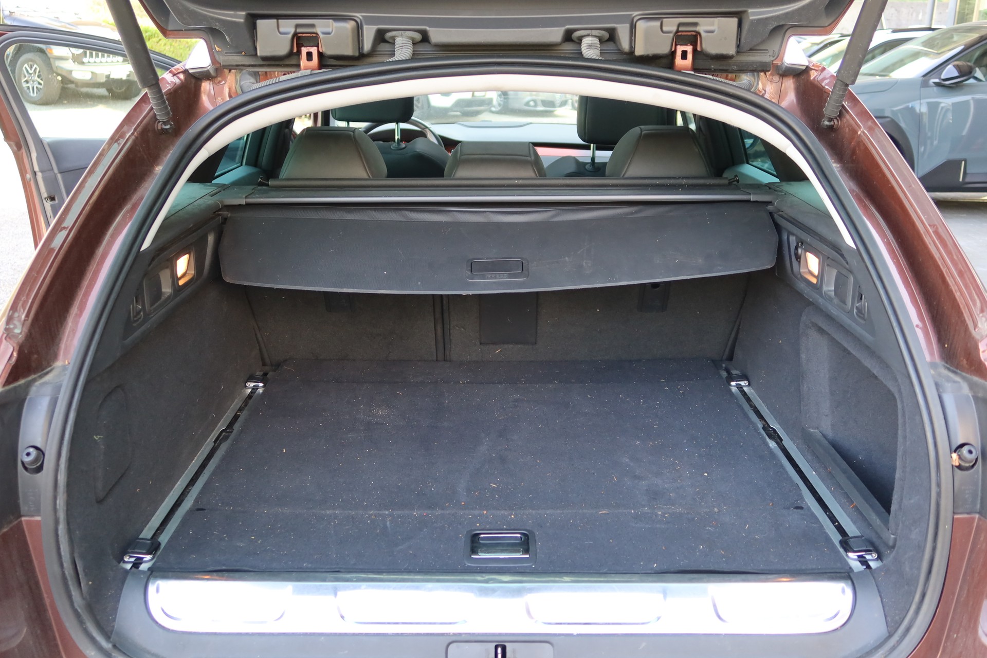 PEUGEOT 508 RXH 2.0 HDI Hybrid4-image-6