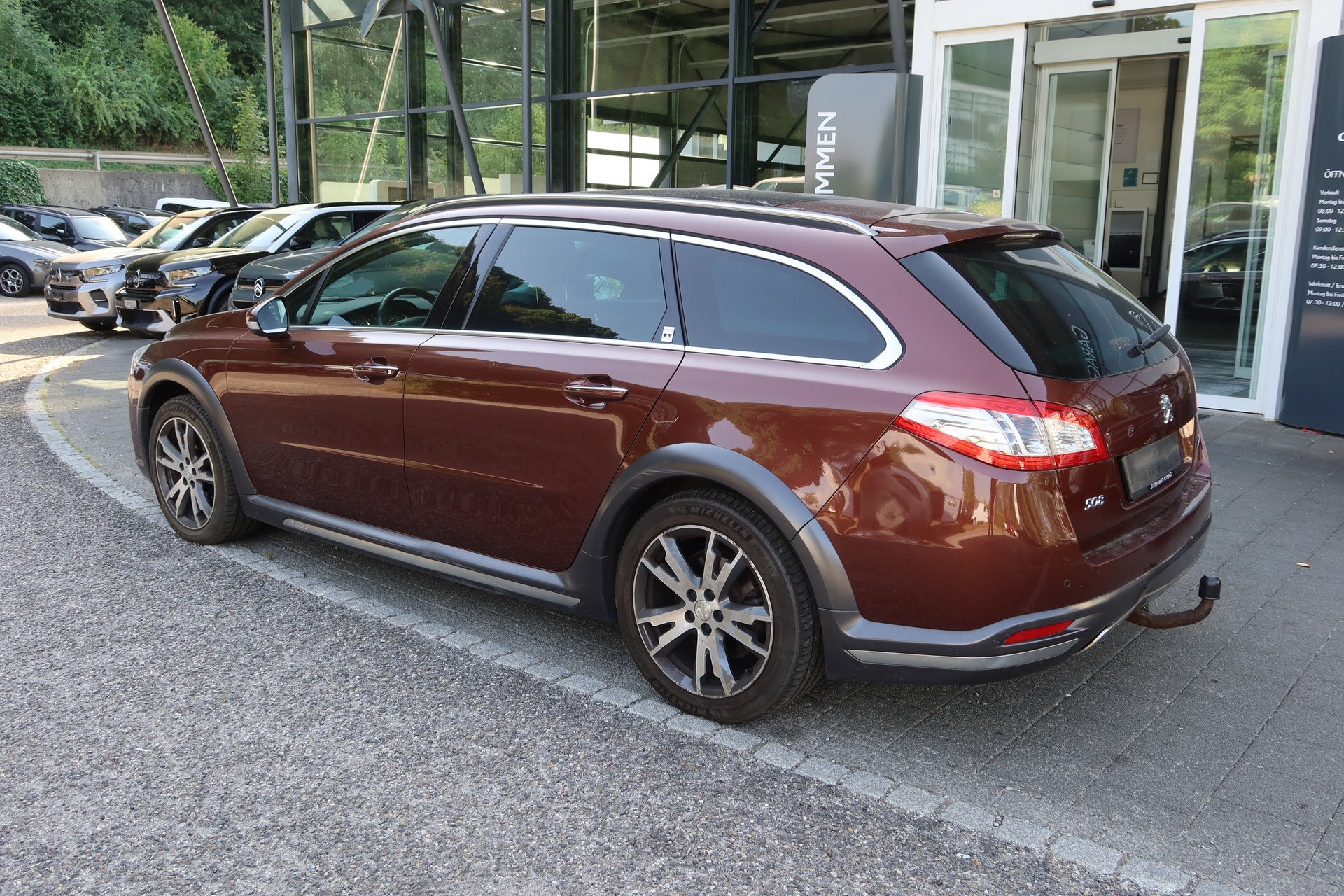 PEUGEOT 508 RXH 2.0 HDI Hybrid4-image-3