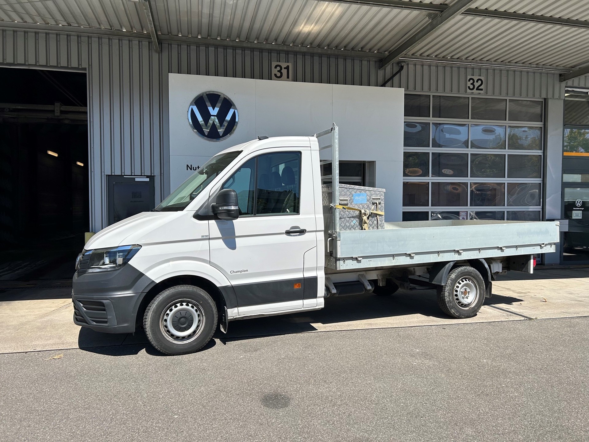 VW Crafter 35 EK 177PS TDI FWD mit Ladebrücke-showroom-element-1