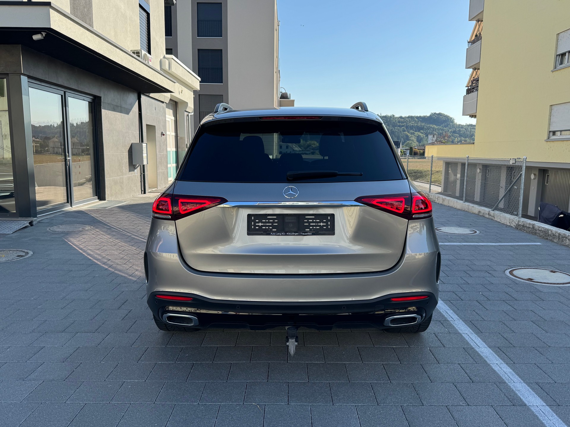 MERCEDES-BENZ GLE 450 4Matic AMG Line 9G-Tronic-image-4