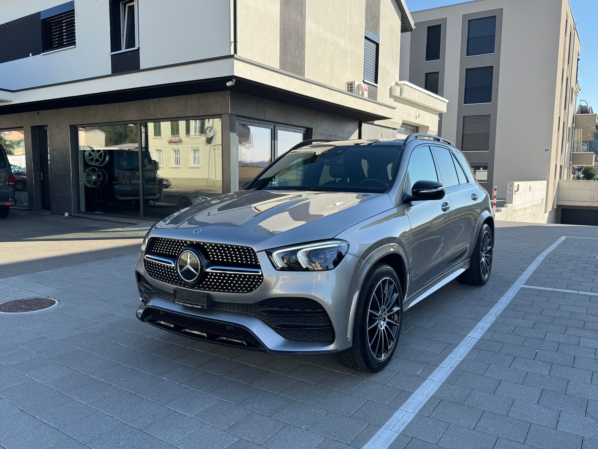 MERCEDES-BENZ GLE 450 4Matic AMG Line 9G-Tronic-image-0