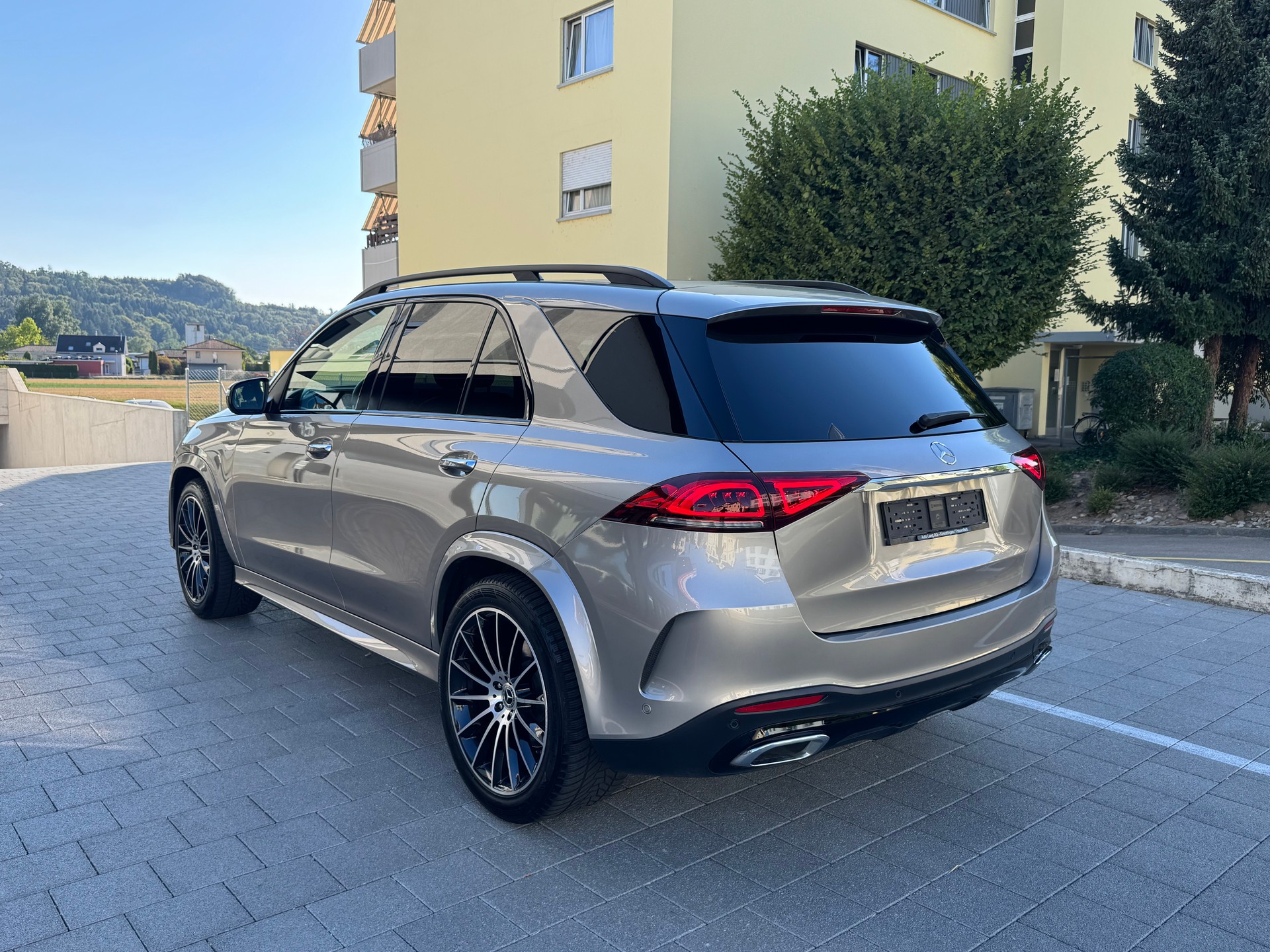 MERCEDES-BENZ GLE 450 4Matic AMG Line 9G-Tronic-image-2