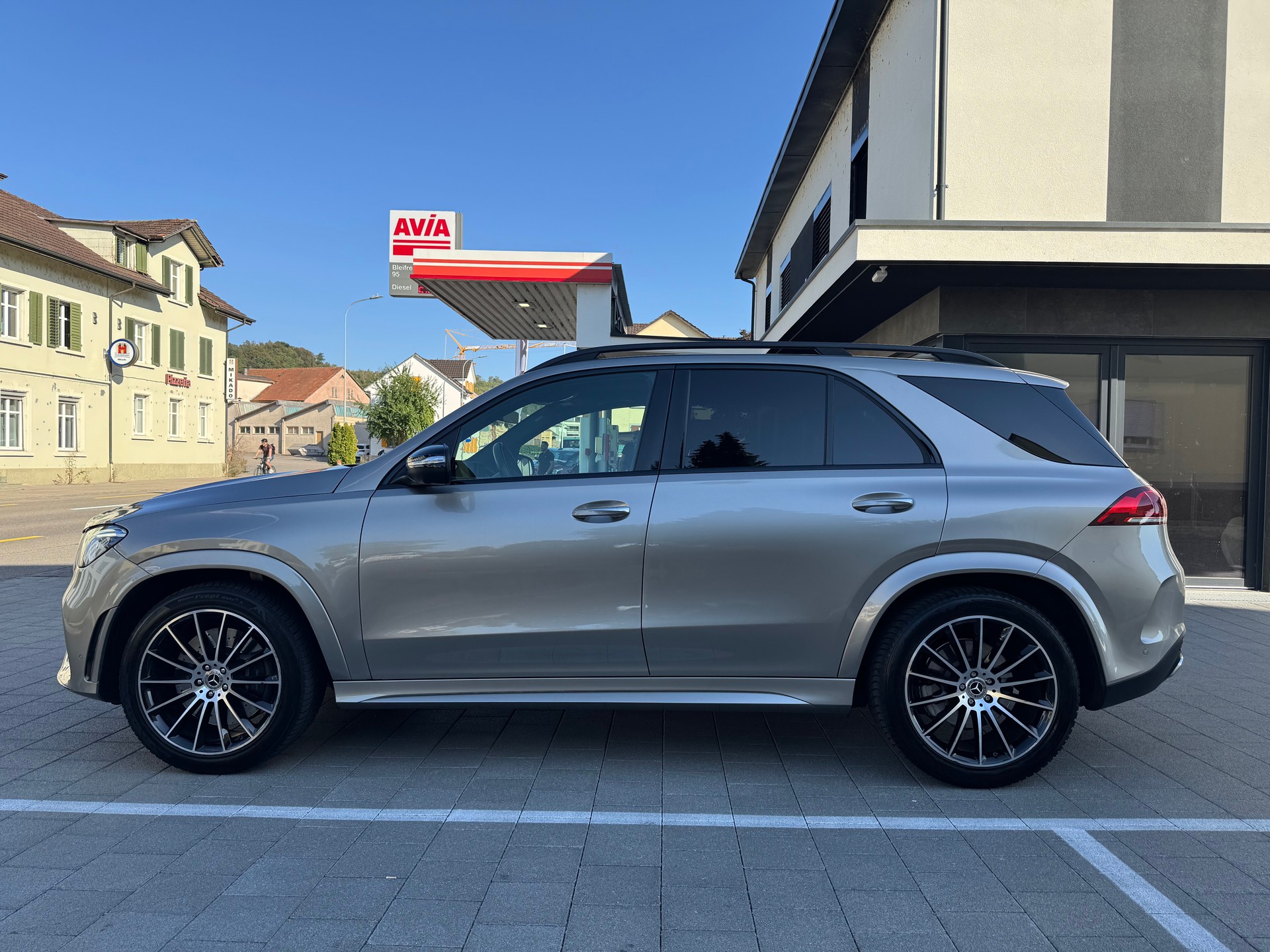 MERCEDES-BENZ GLE 450 4Matic AMG Line 9G-Tronic-image-1