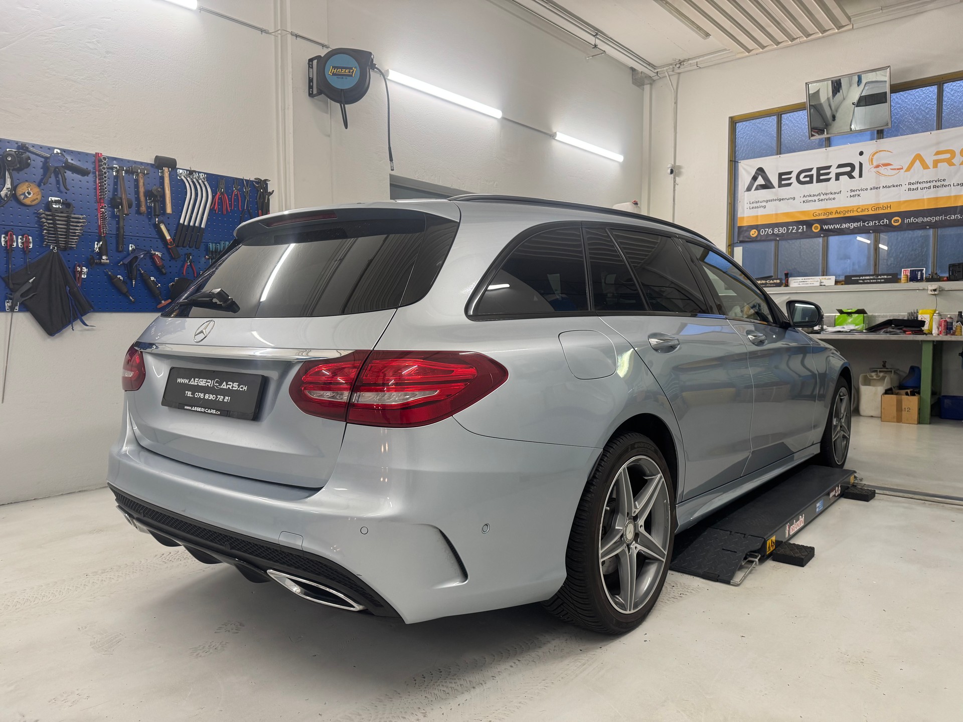 MERCEDES-BENZ C 250 d AMG Line 4Matic 9G-Tronic-image-3