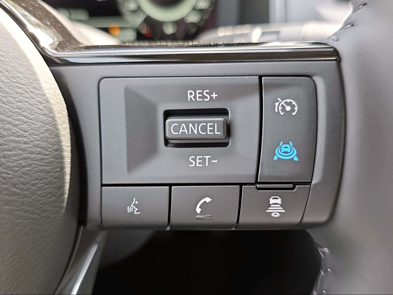 NISSAN Qashqai 1.5 VC-T N-Connecta-image-12