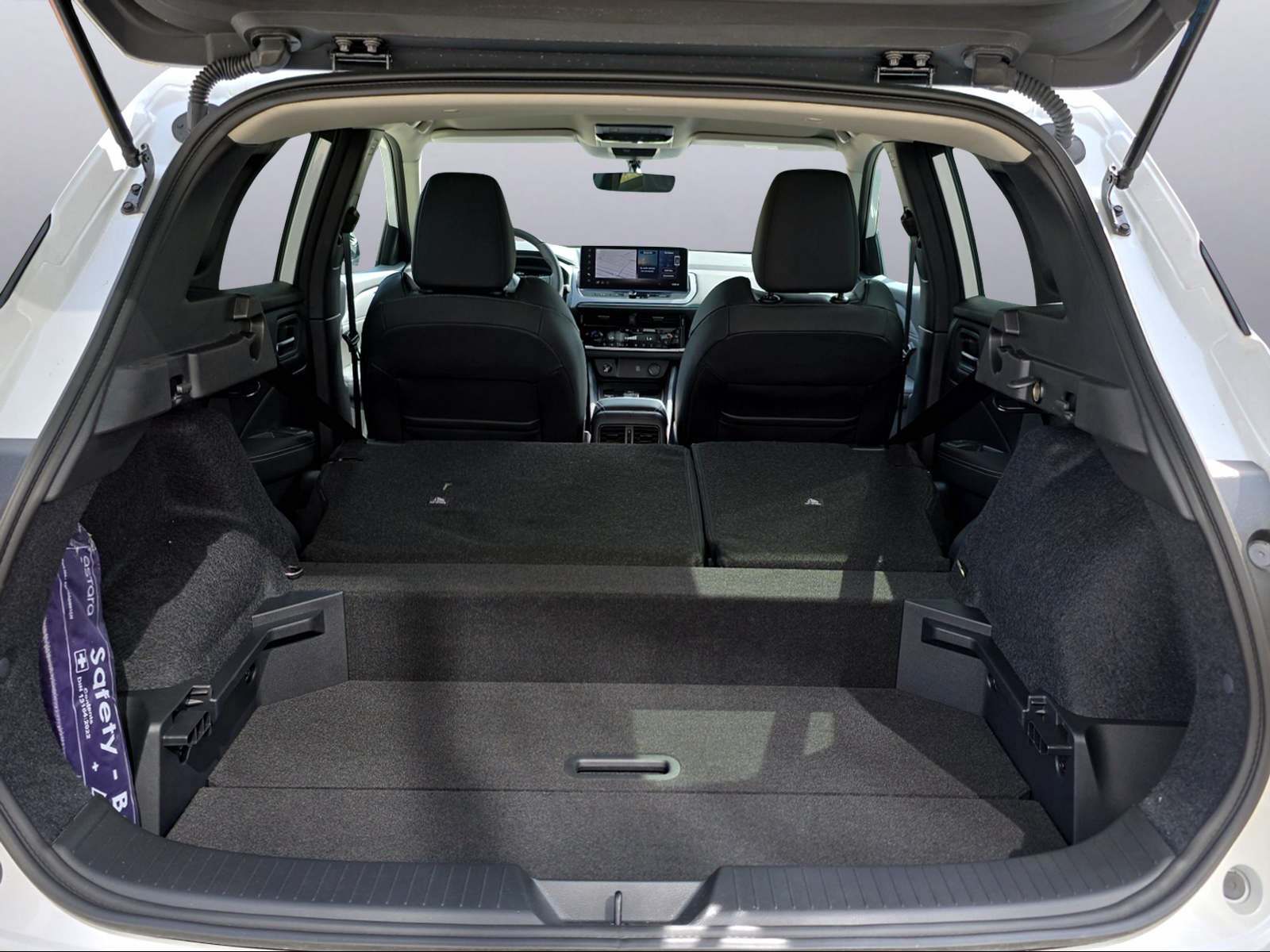 NISSAN Qashqai 1.5 VC-T N-Connecta-image-8
