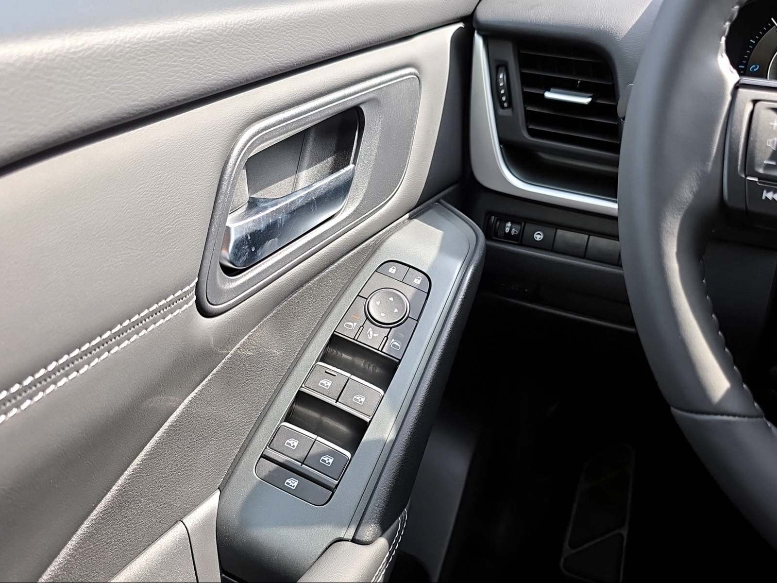 NISSAN Qashqai 1.5 VC-T N-Connecta-image-14