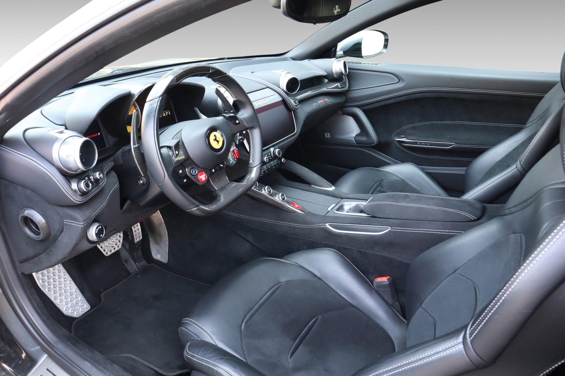 FERRARI GTC 4 Lusso T-image-12