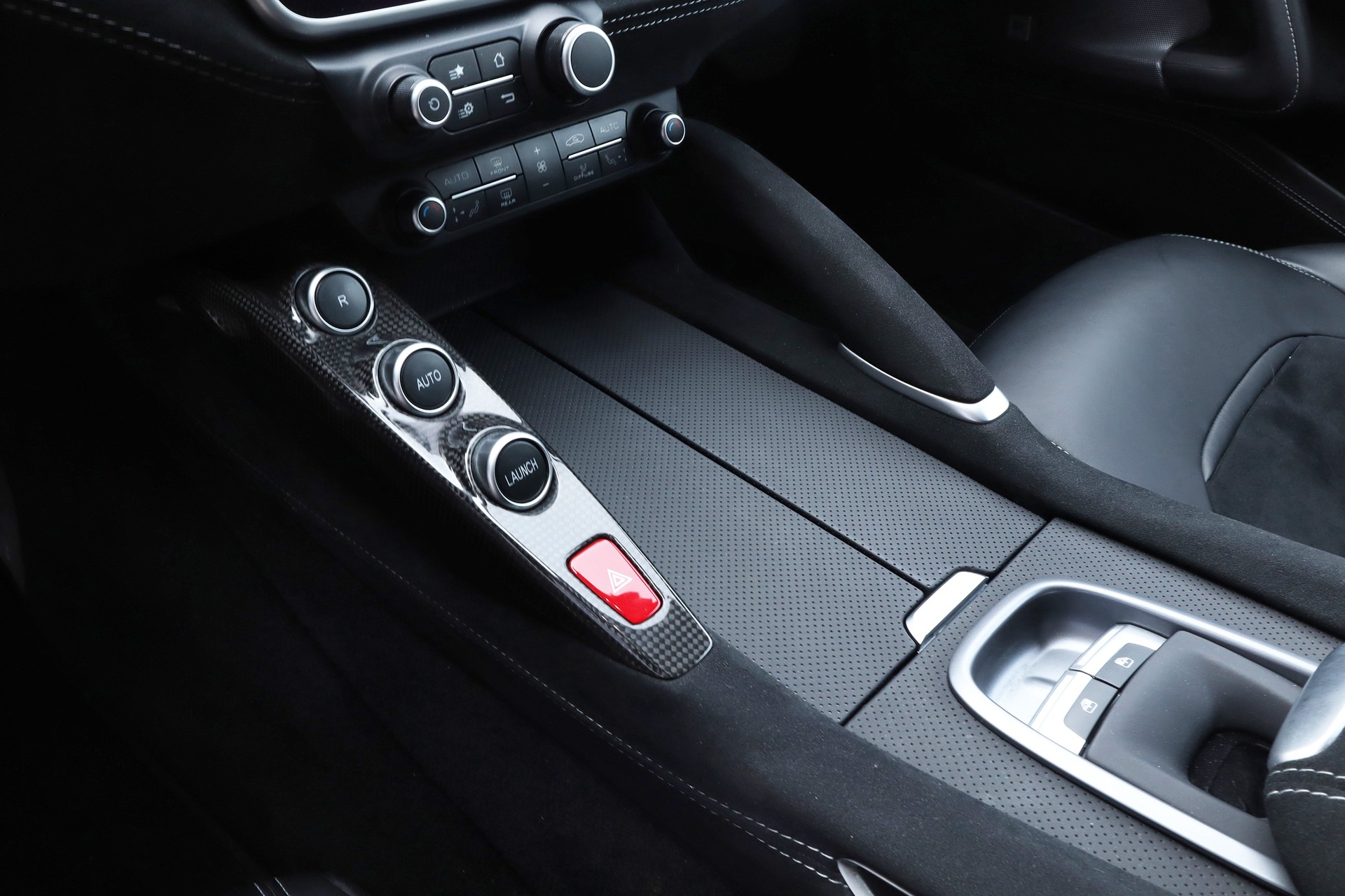 FERRARI GTC 4 Lusso T-image-14