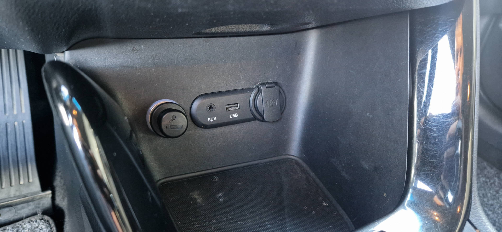 KIA Ceed Sportswagon 1.6 CRDi Swiss Eco Edition-image-9