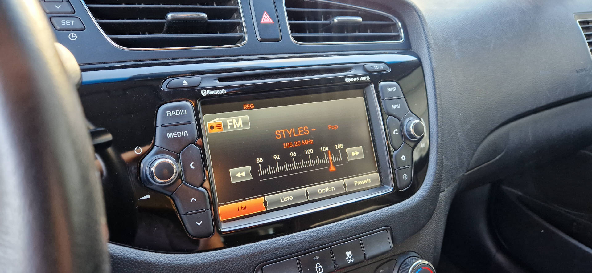 KIA Ceed Sportswagon 1.6 CRDi Swiss Eco Edition-image-6