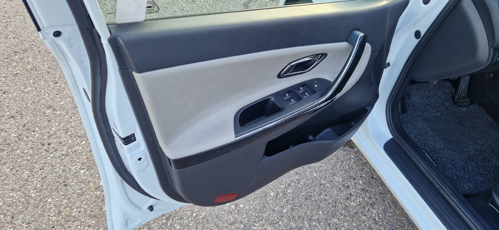 KIA Ceed Sportswagon 1.6 CRDi Swiss Eco Edition-image-2