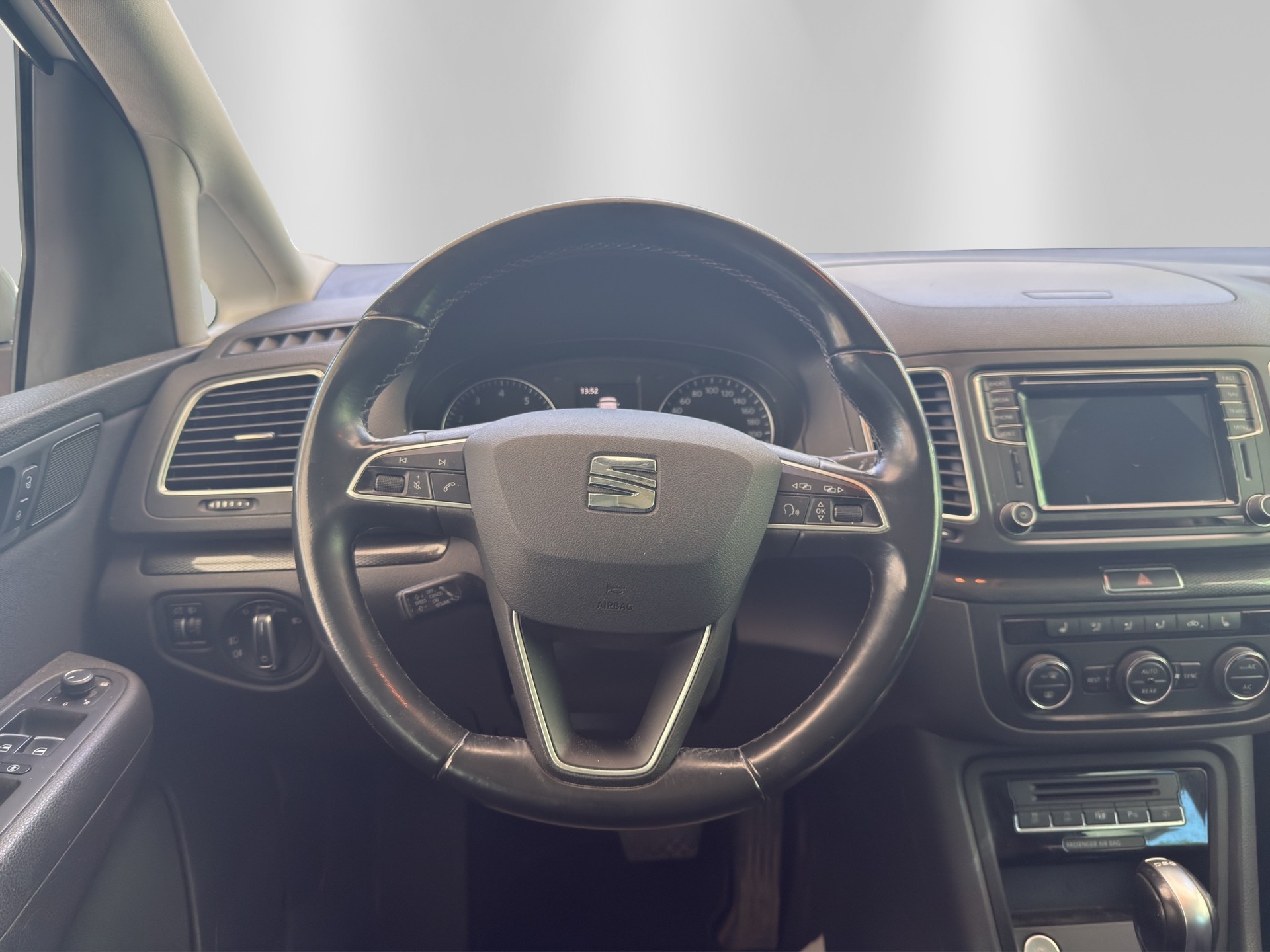 SEAT Alhambra 2.0 TSI Style Advanced DSG-image-10