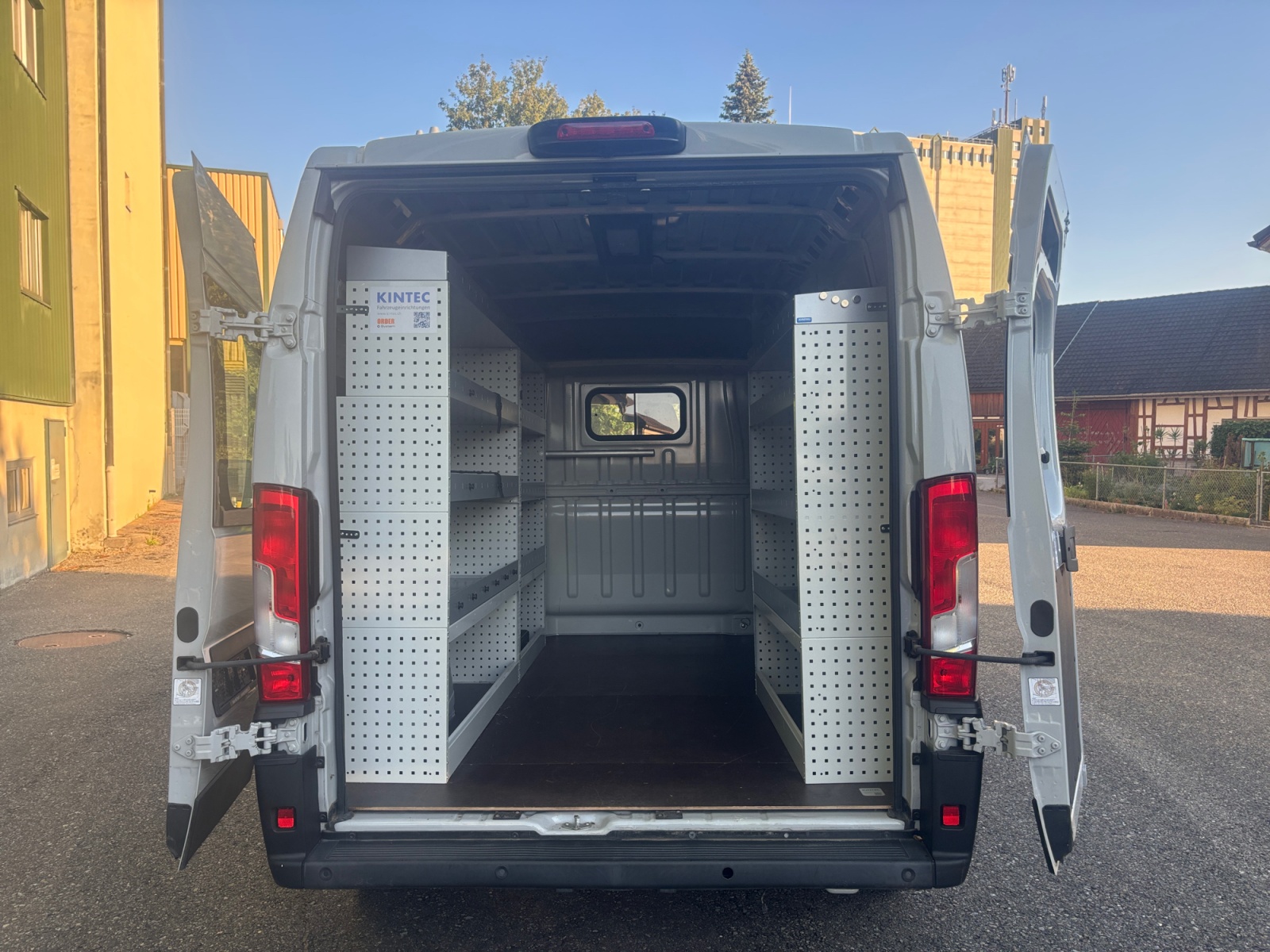 FIAT E-Ducato 35 47kWh L2H2 * Fahrzeugeinrichtung Gratis * 1000 kg Nutzlast * Top Preis *-image-3