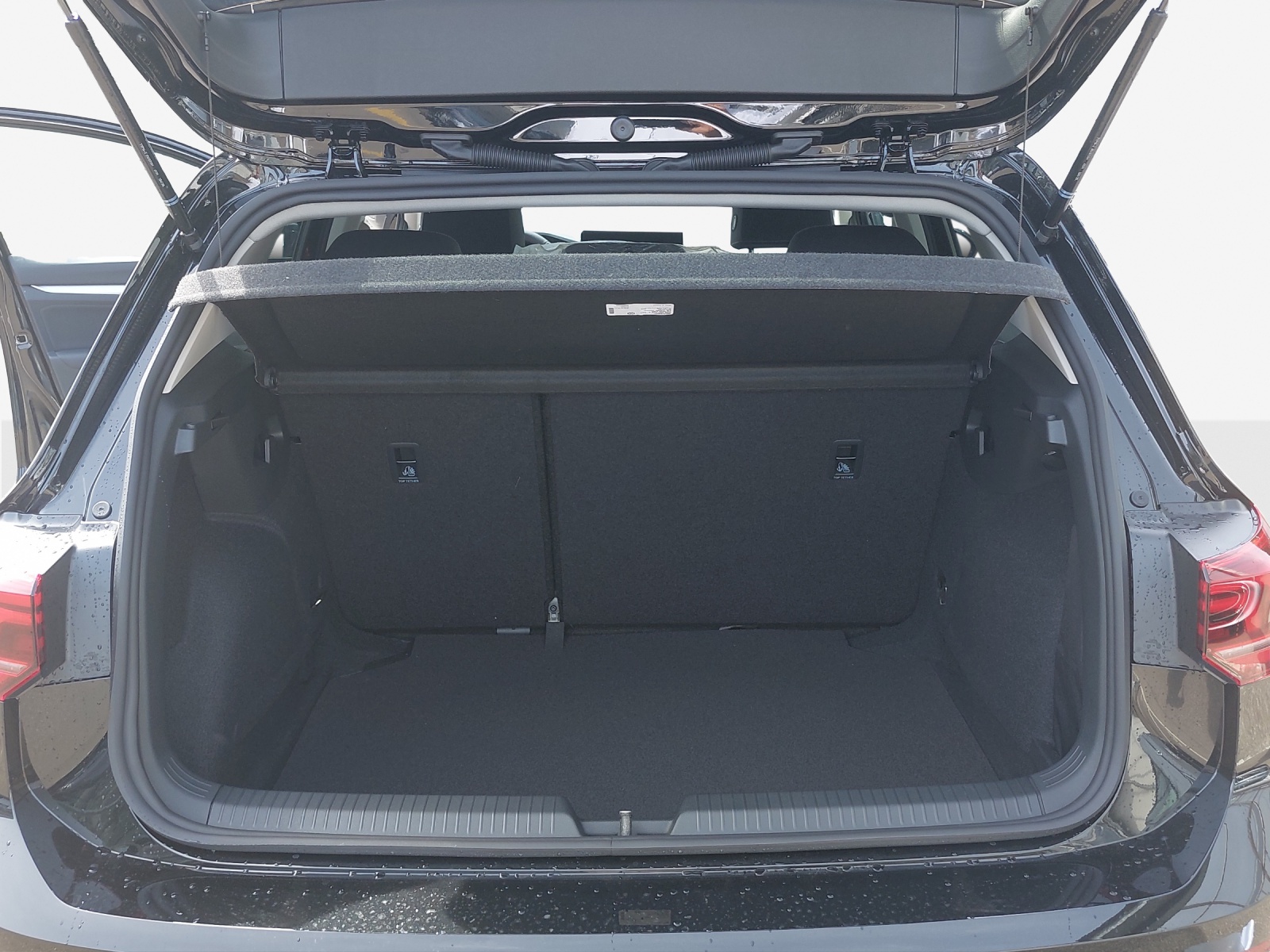 VW Golf 1.5 e TSI mHEV Value DSG-image-12