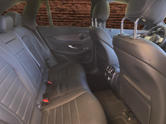 MERCEDES-BENZ GLC 220 d AMG Line 4Matic-image-13