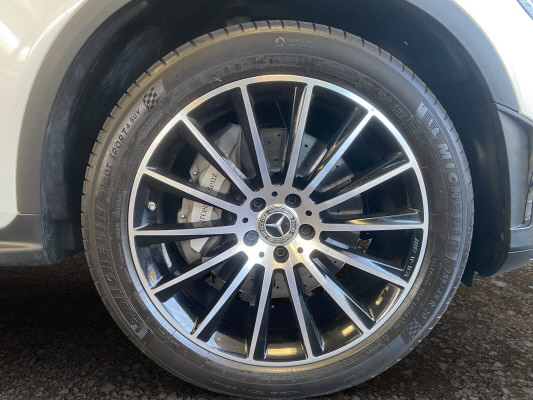 MERCEDES-BENZ GLC 220 d AMG Line 4Matic-image-8