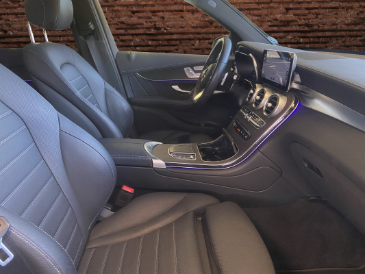 MERCEDES-BENZ GLC 220 d AMG Line 4Matic-image-12