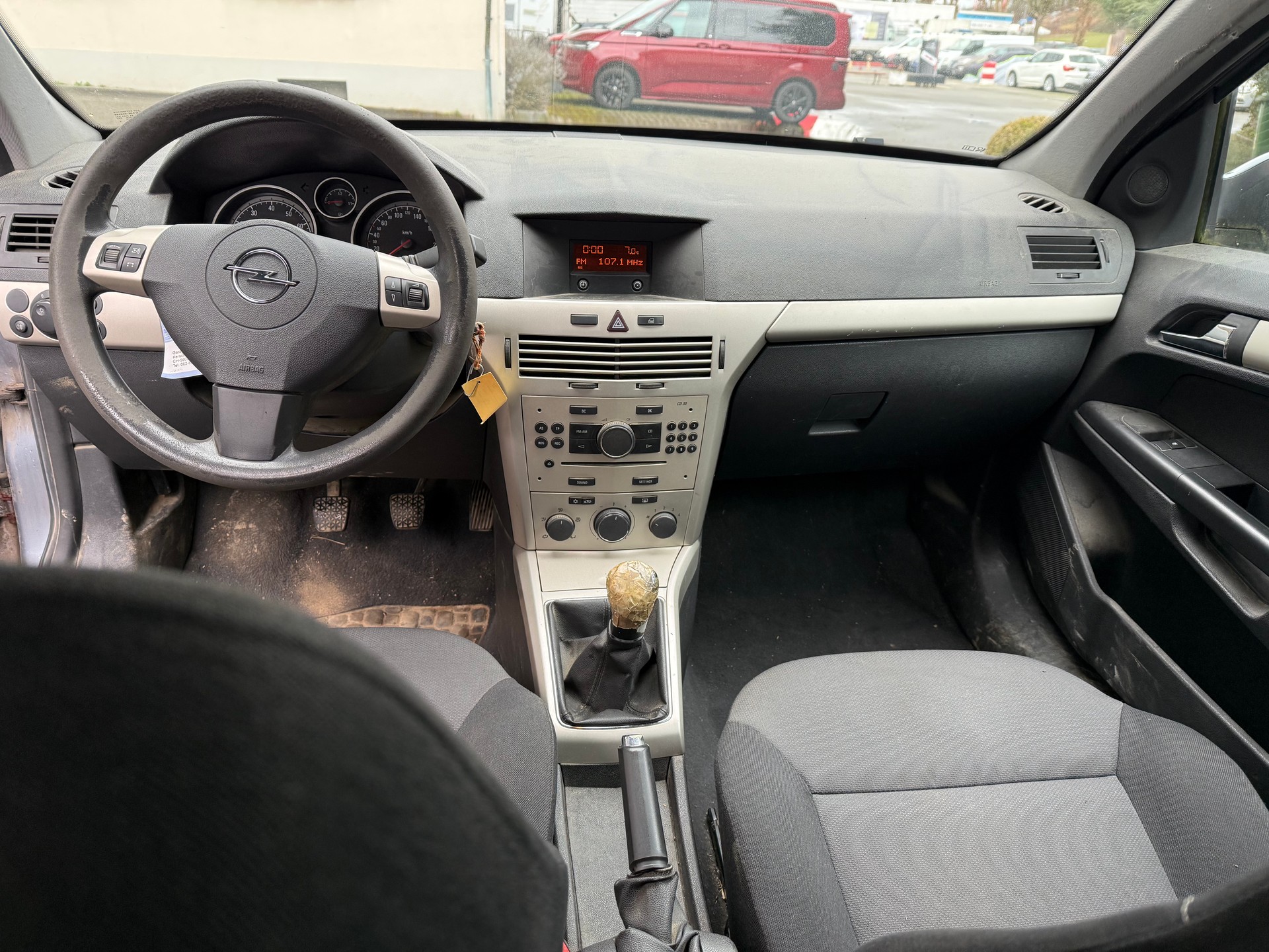 OPEL Astra Caravan 1.6i 16V Enjoy-image-9