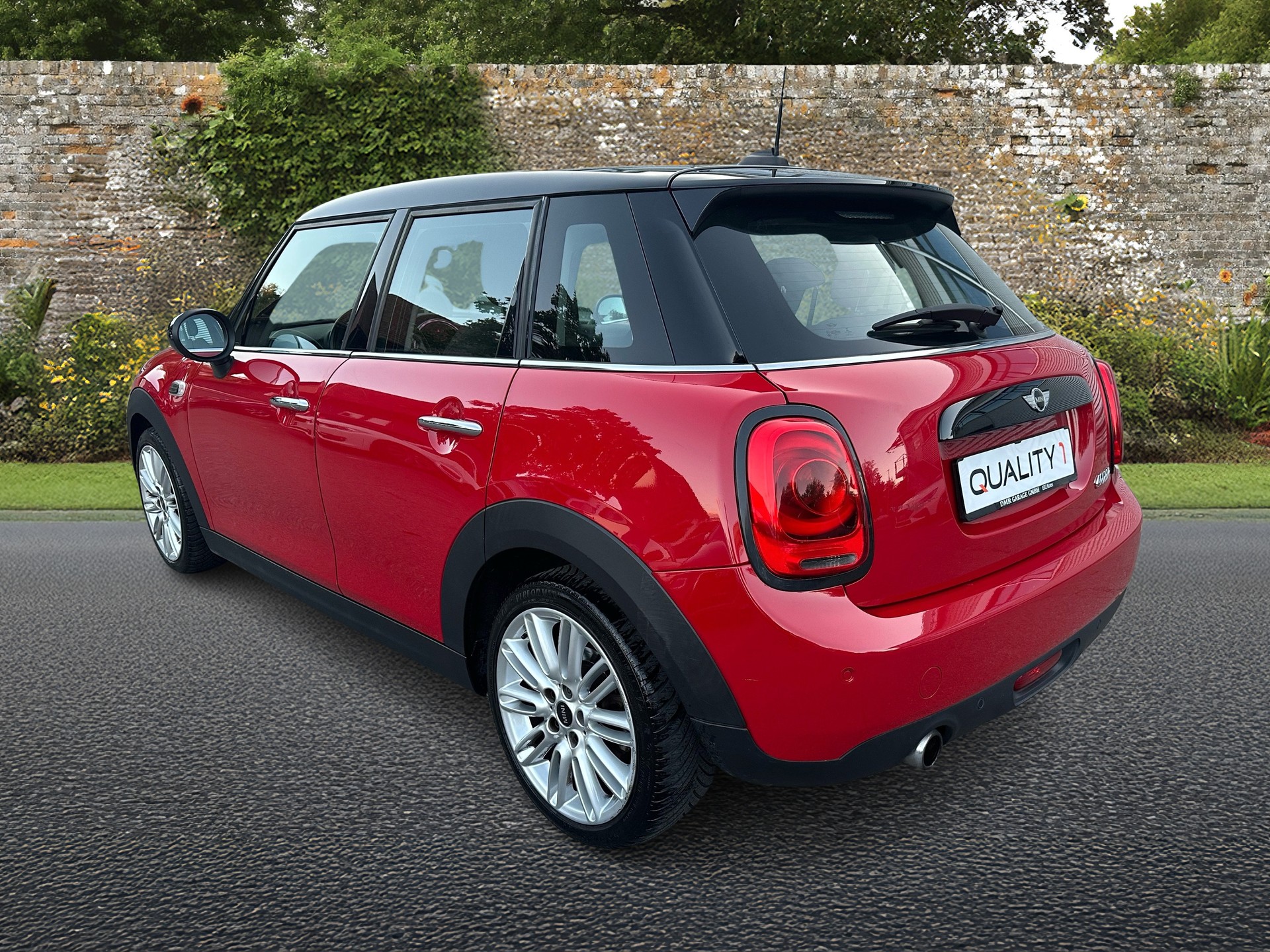 MINI Cooper Hyde Park Steptronic-image-2