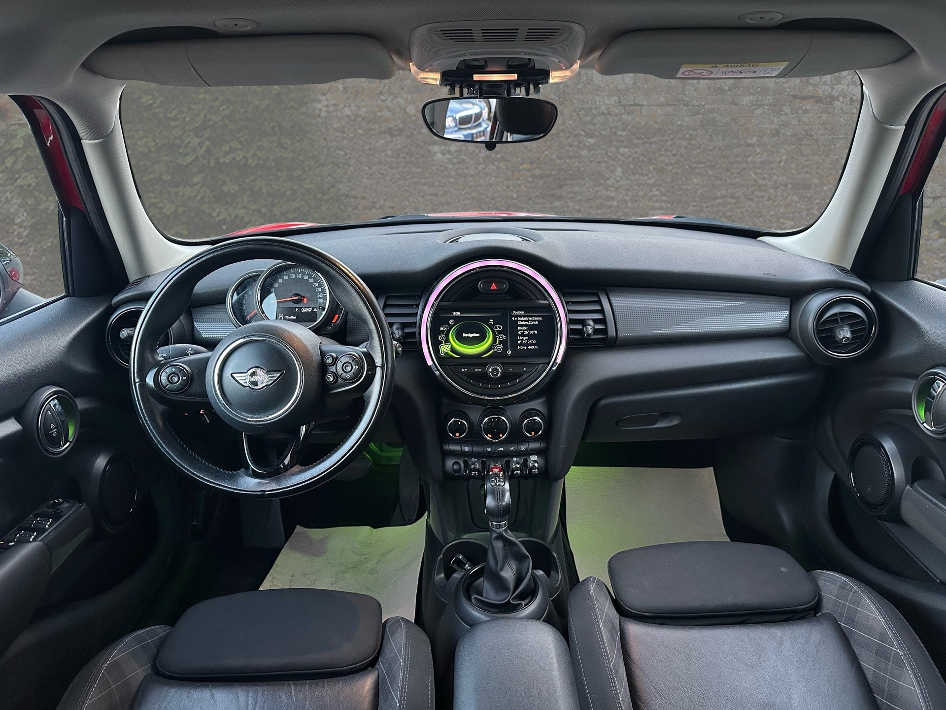MINI Cooper Hyde Park Steptronic-image-9