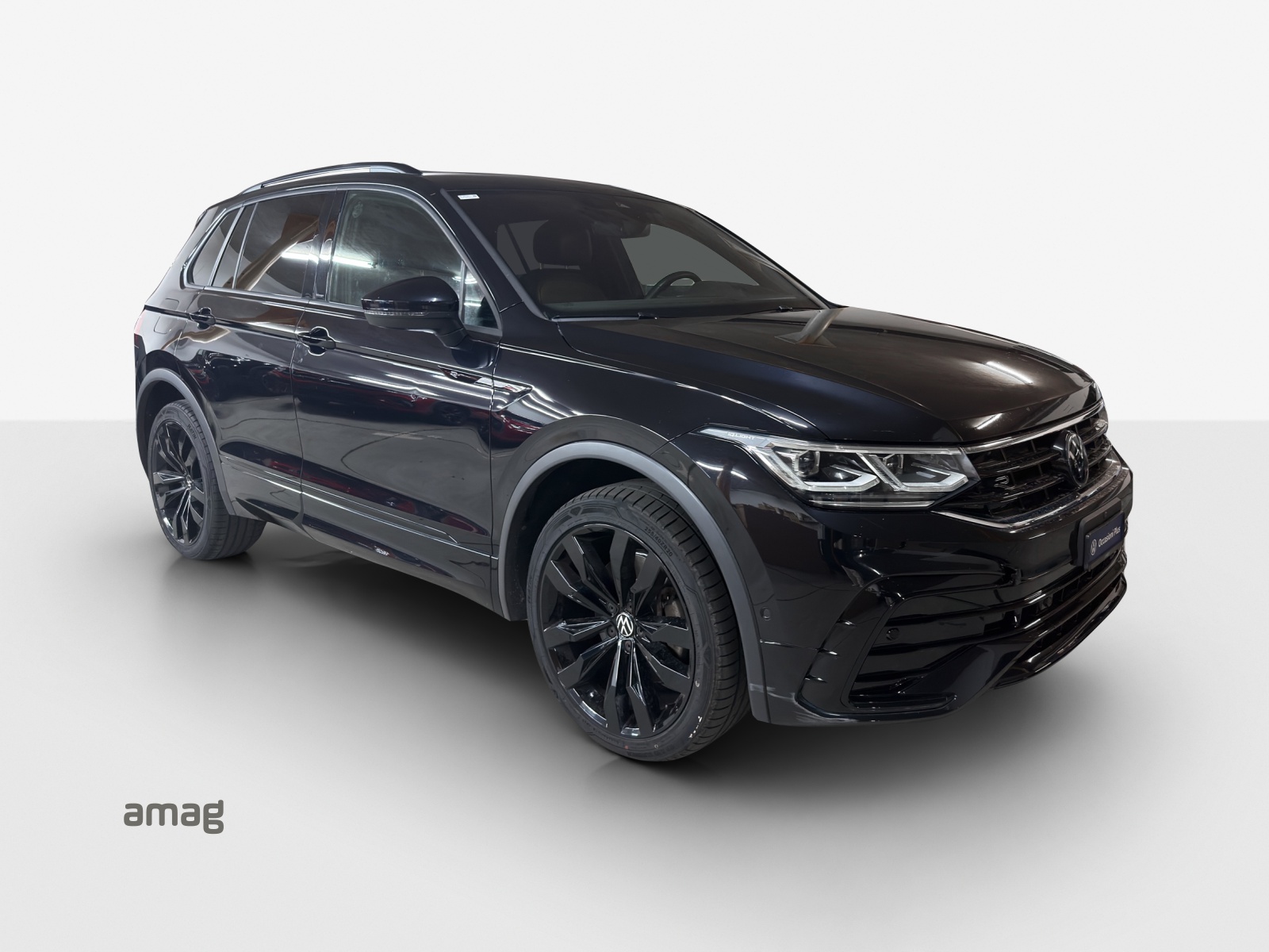 VW Tiguan 2.0 TDI SCR R-Line 4Motion DSG-image-5