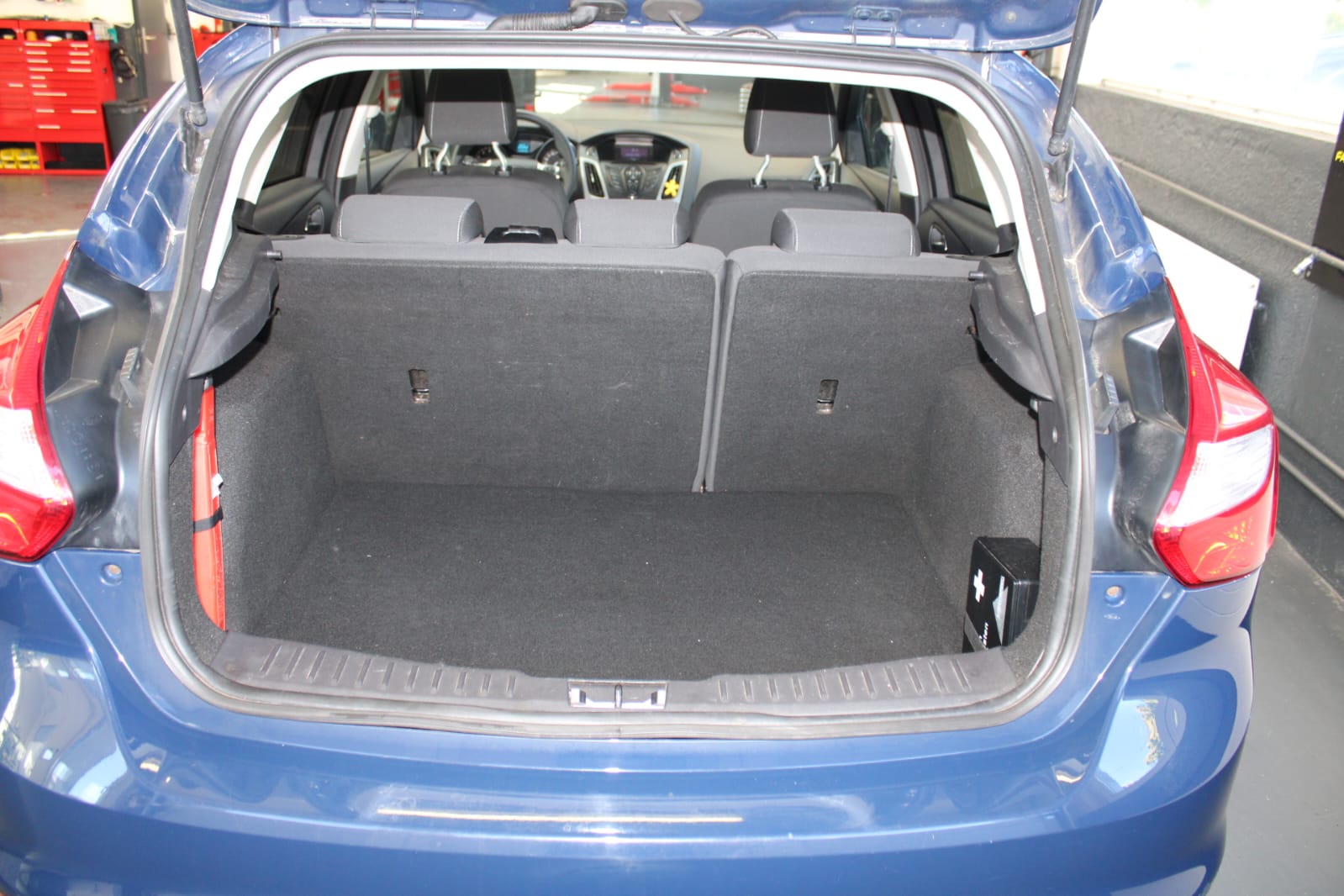 FORD Focus 1.0 SCTi Trend-image-9