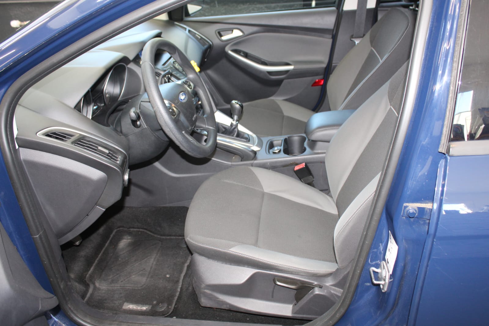 FORD Focus 1.0 SCTi Trend-image-3