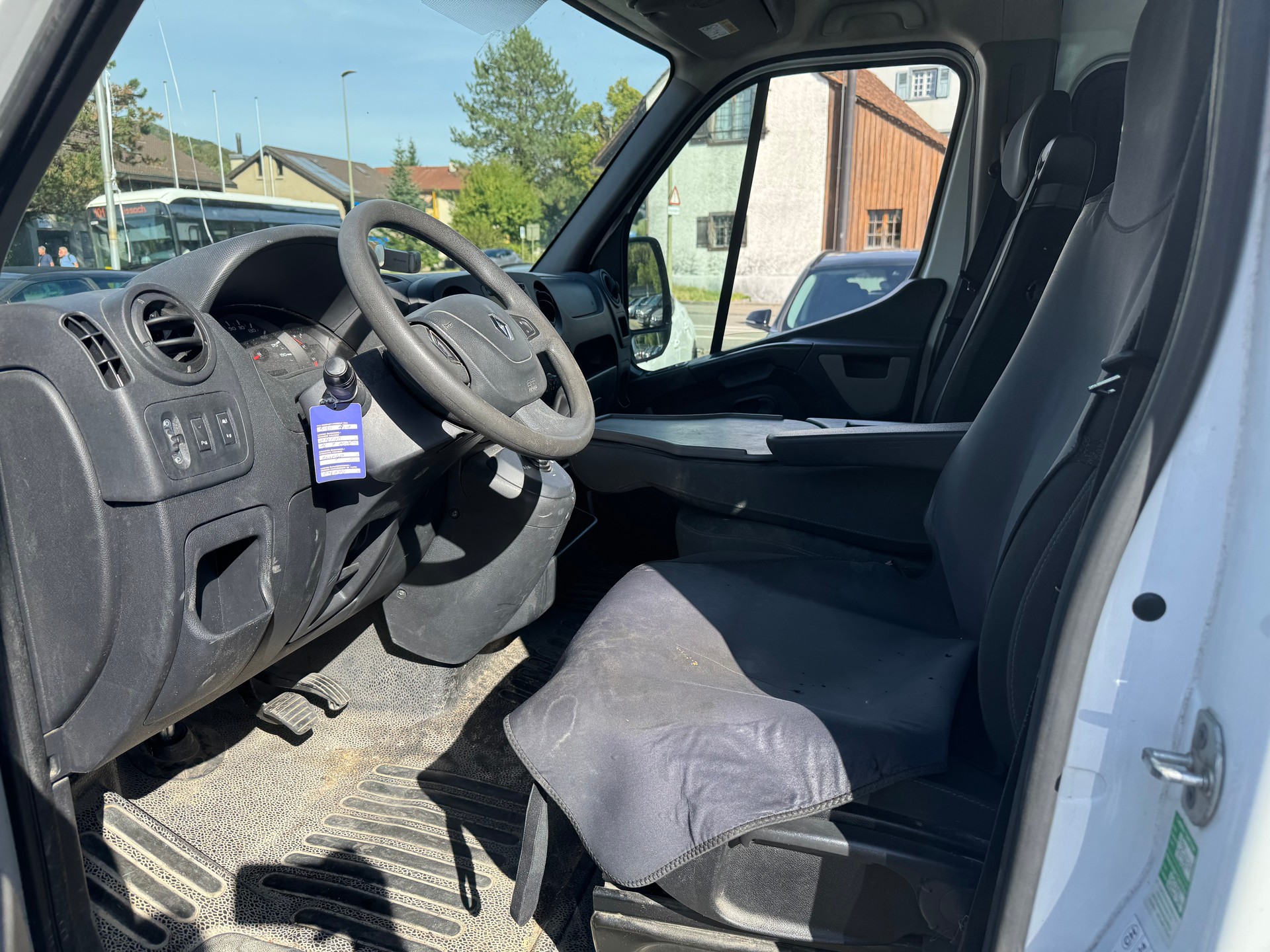 RENAULT Master T35 ENERGY 2.3dCi 170 L2H2 Quickshift-image-5