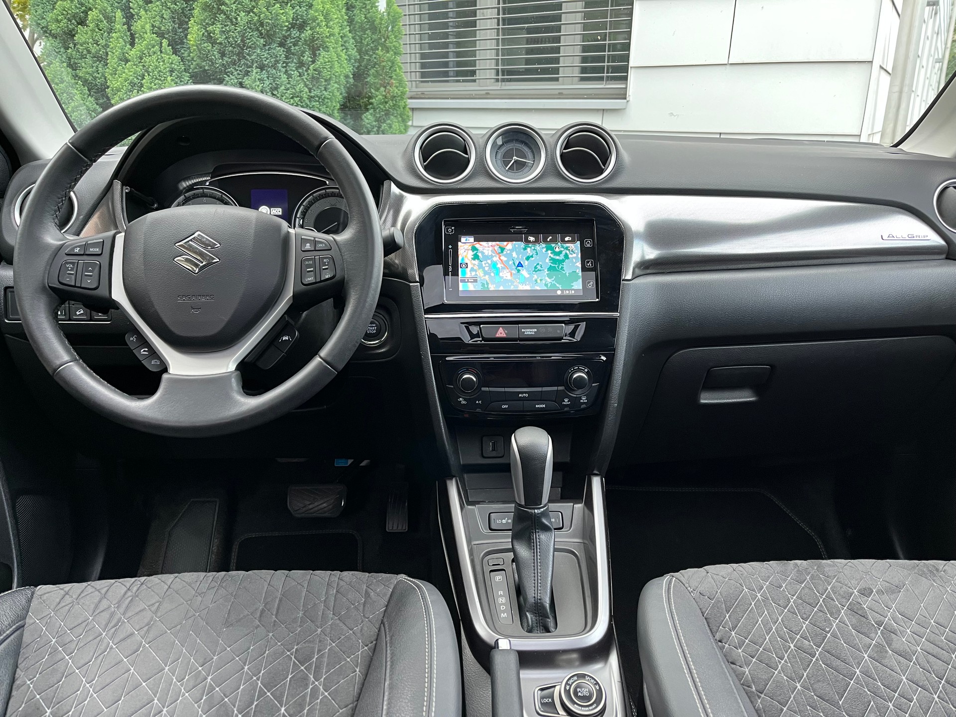 SUZUKI Vitara 1.4 4x4 Boosterjet Compact Top Automatic Allgrip *Vollausstattung*aus 1. Hand*Garantie*-image-7