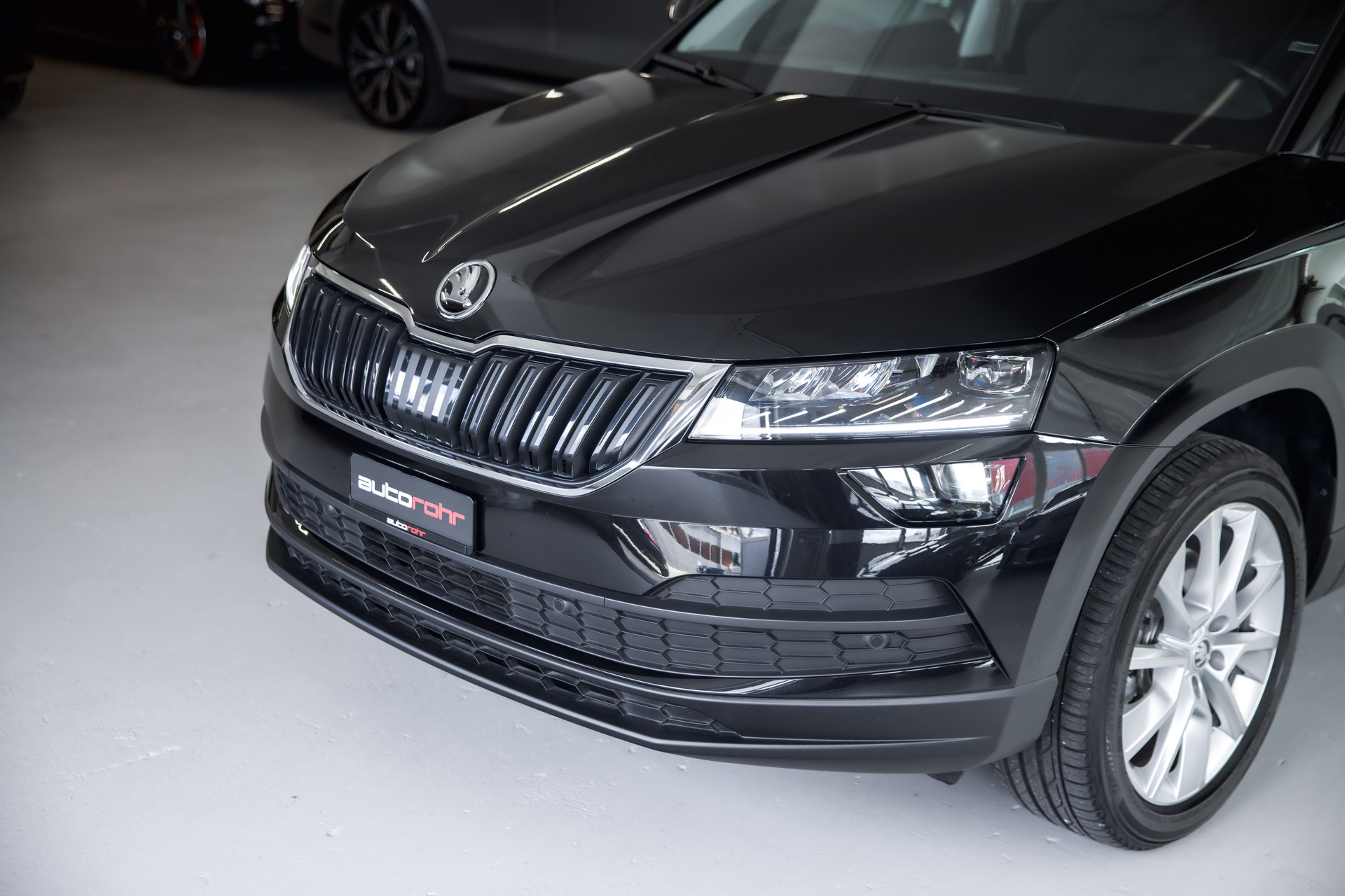 SKODA Karoq 1.0 TSI Ambition DSG-image-9